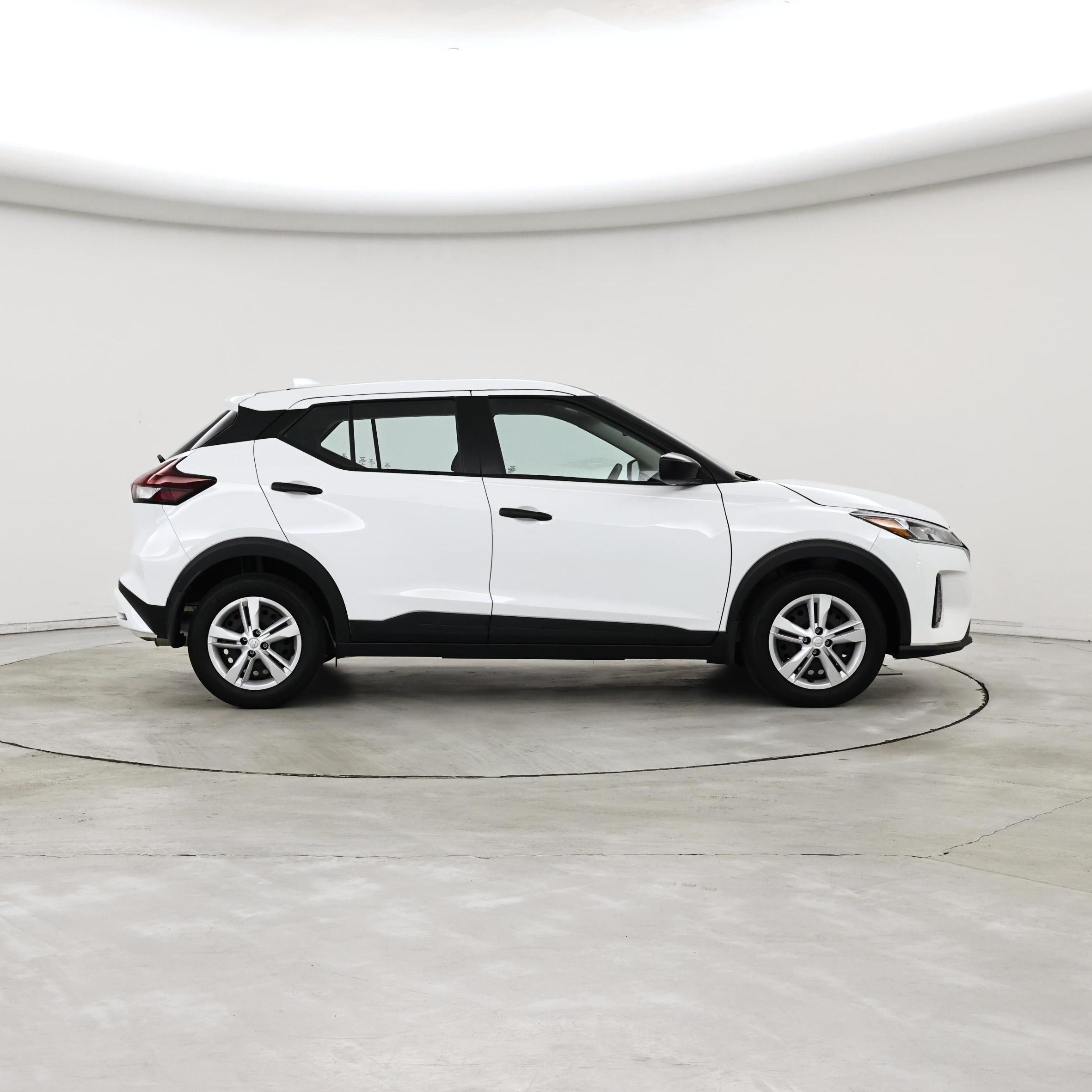 Thumbnail: 2025 Nissan Kicks - 7