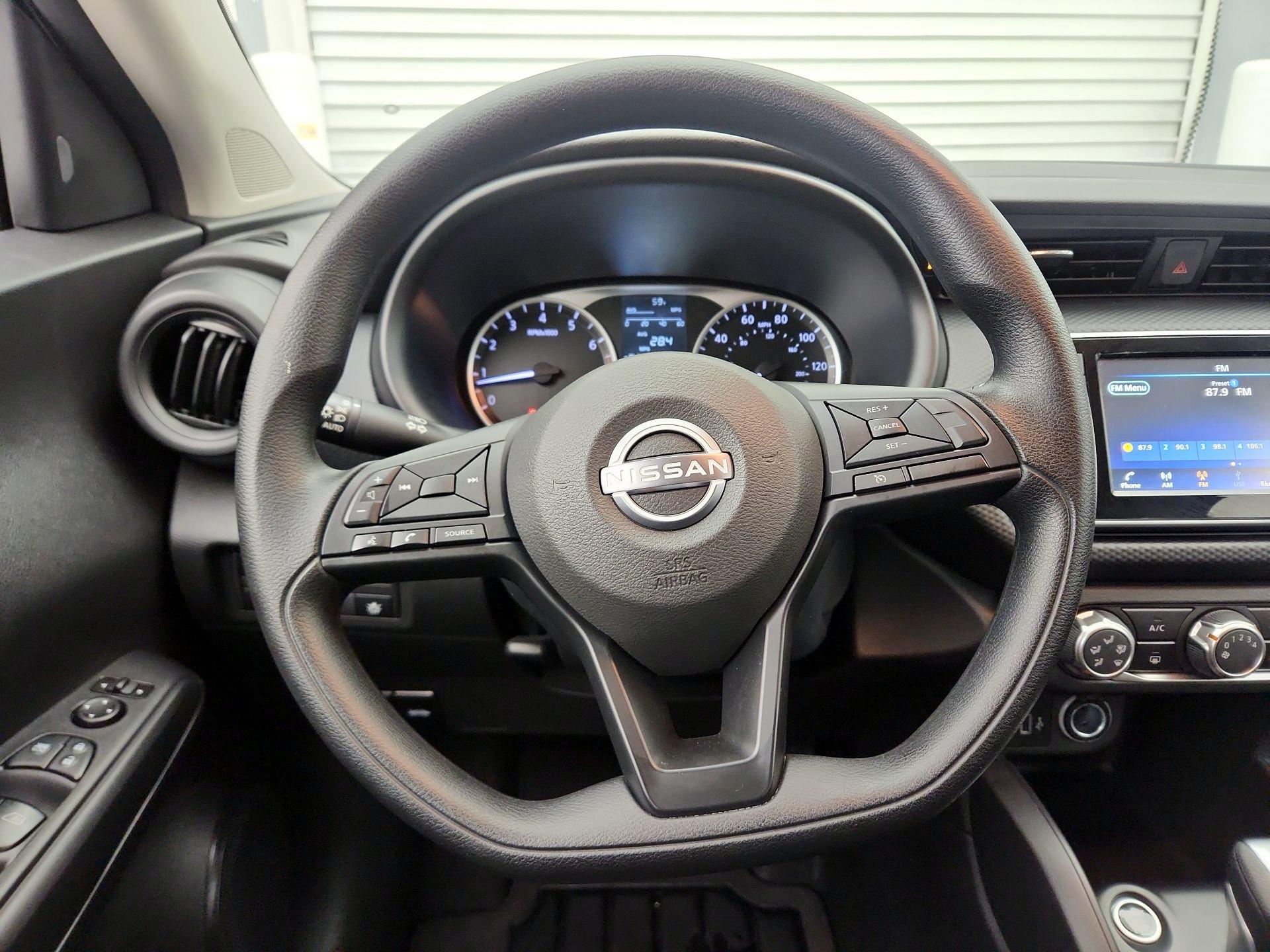 Thumbnail: 2025 Nissan Kicks - 10