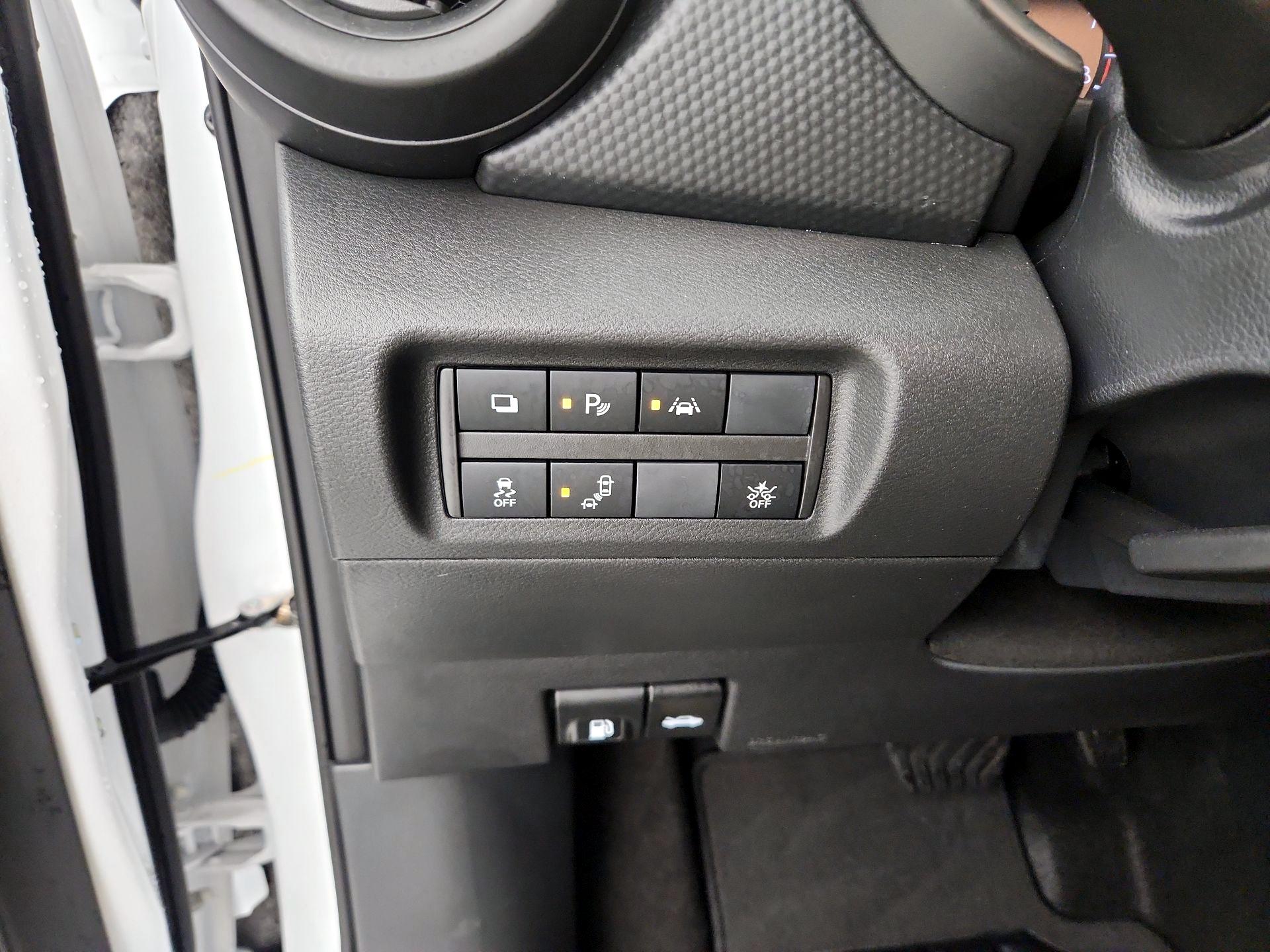 Thumbnail: 2025 Nissan Kicks - 13