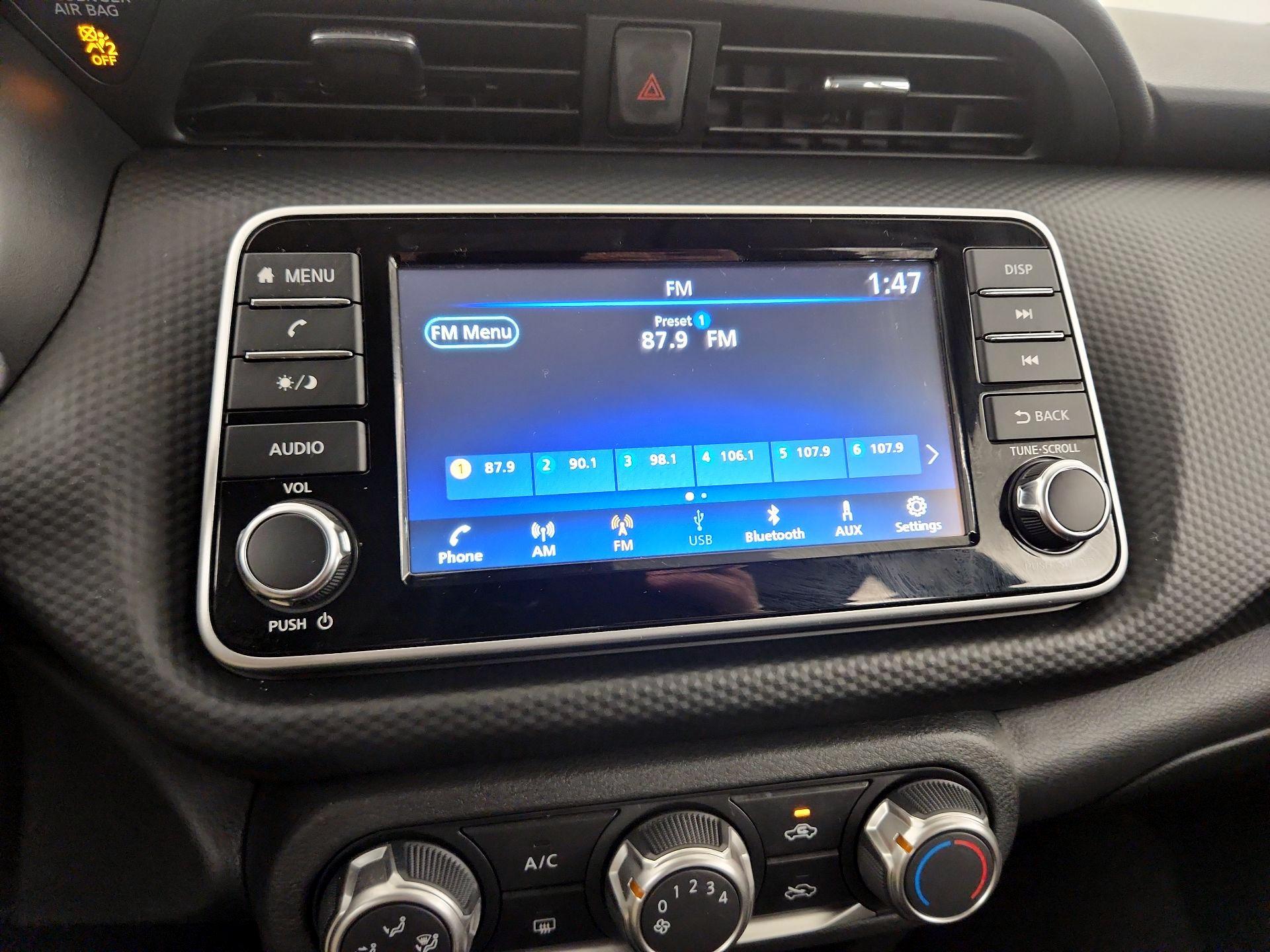 Thumbnail: 2025 Nissan Kicks - 15