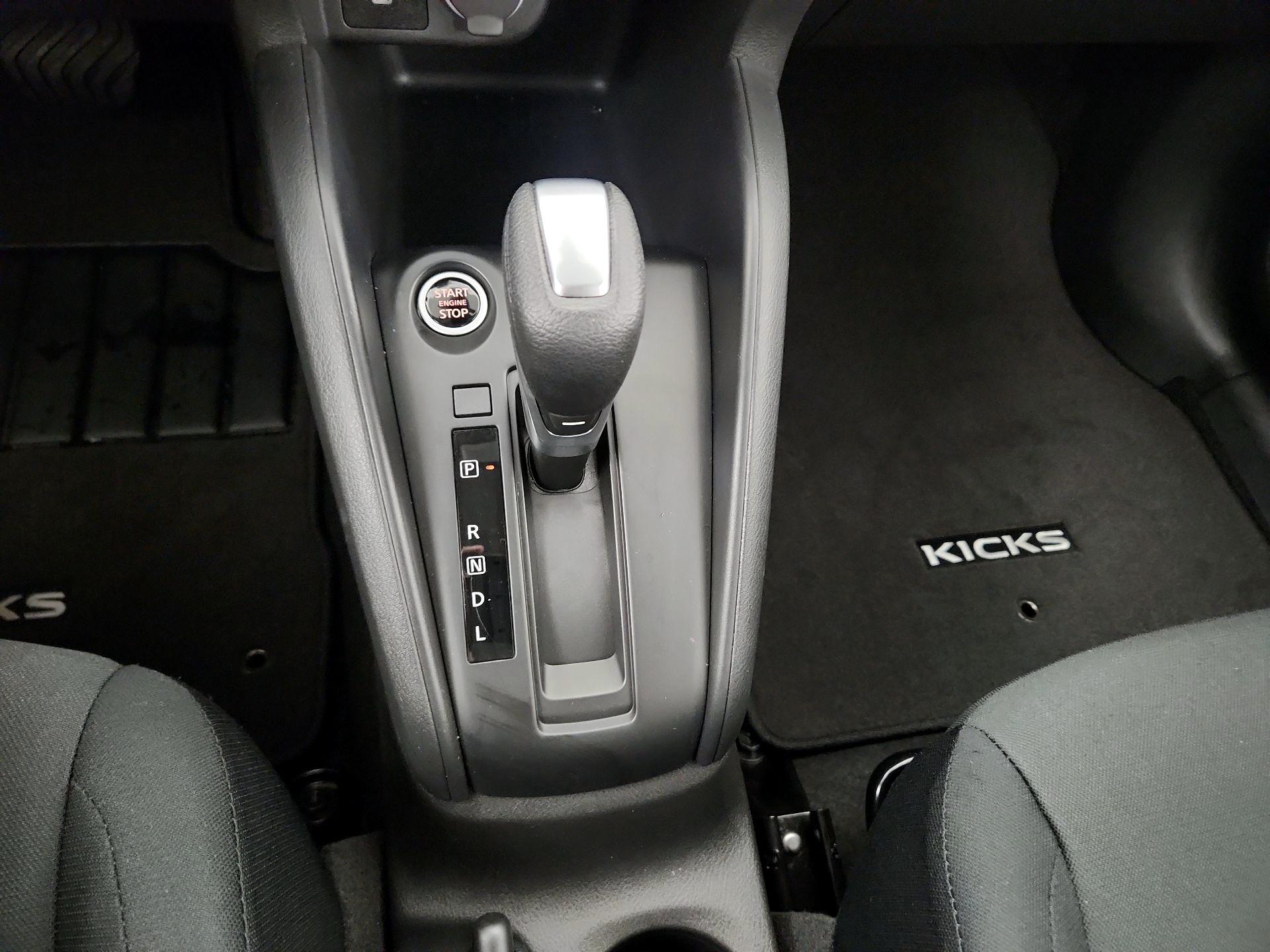 Thumbnail: 2025 Nissan Kicks - 17