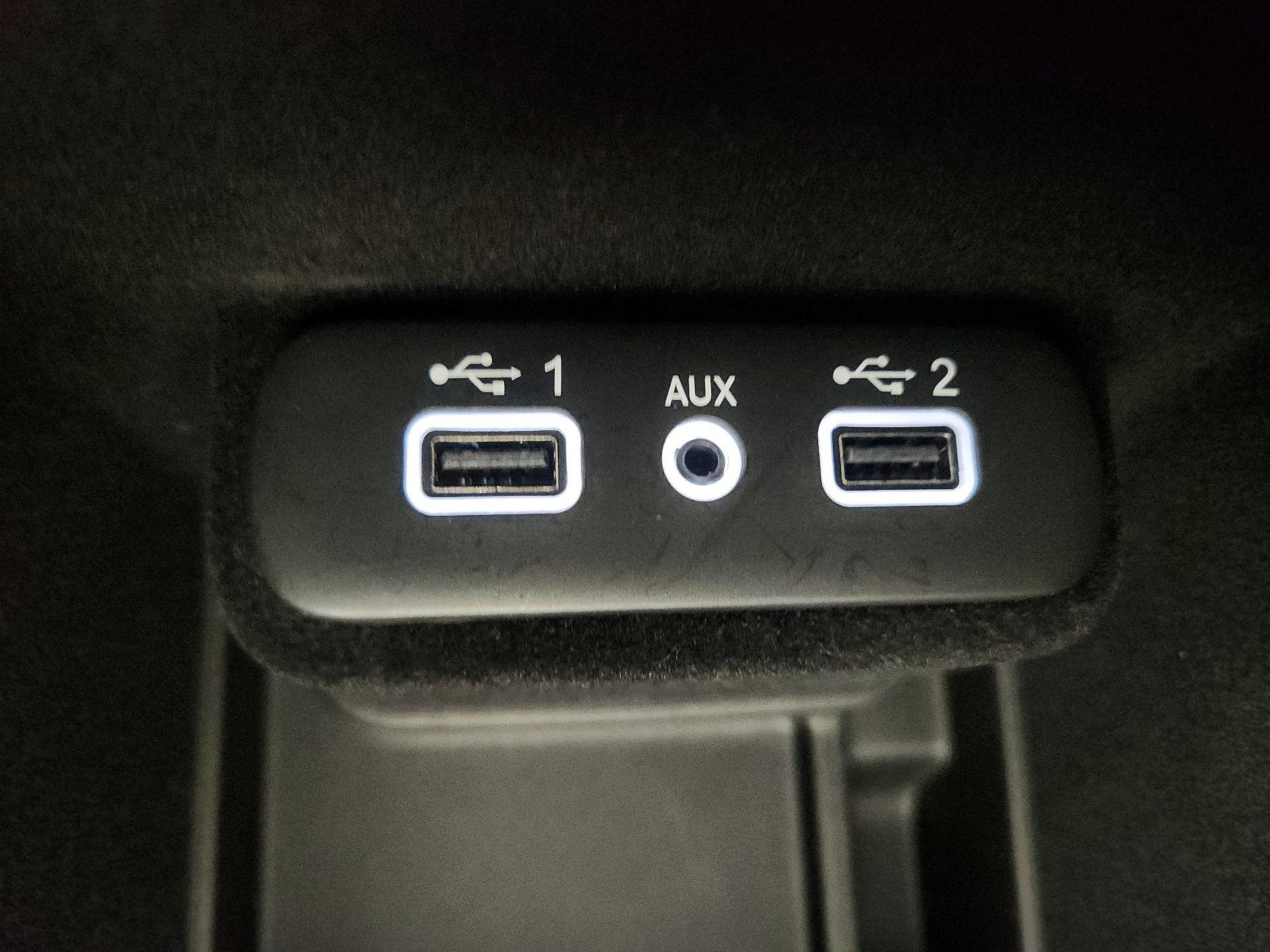 Thumbnail: 2021 Dodge Charger - 18