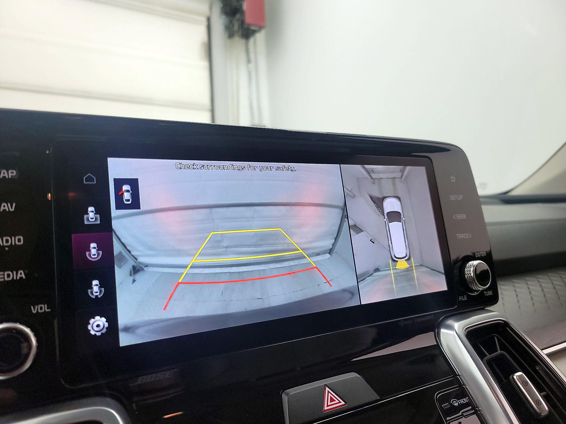 Thumbnail: 2023 Kia Sorento - 13