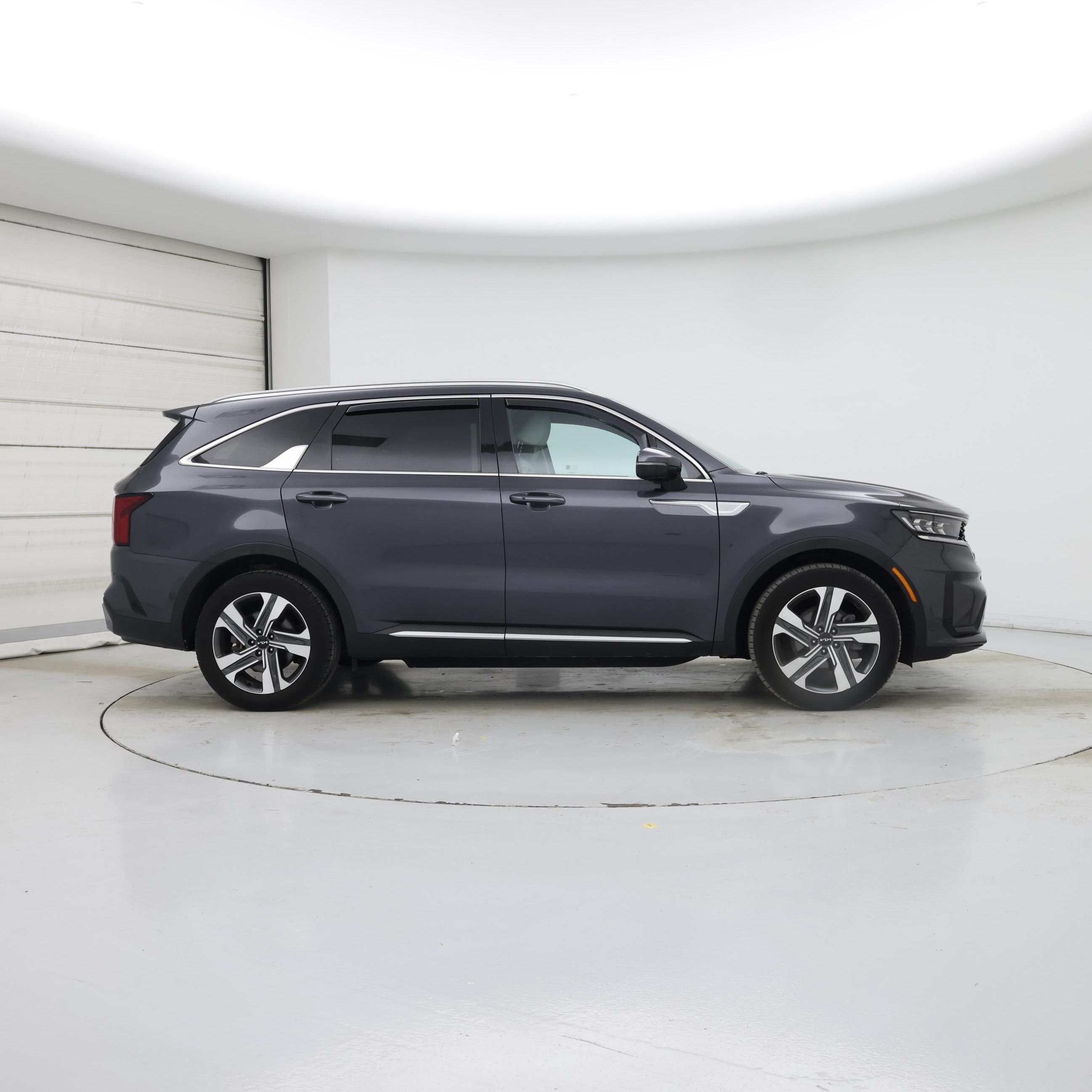 Thumbnail: 2023 Kia Sorento - 7