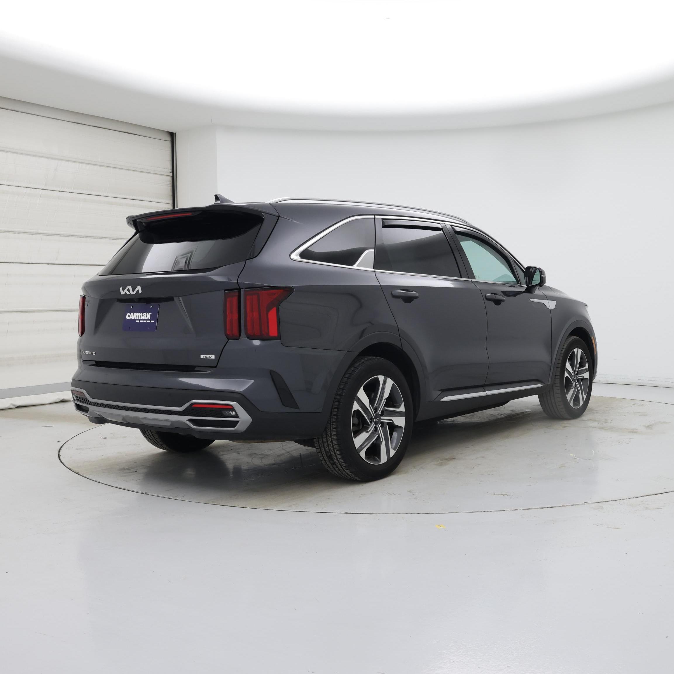 Thumbnail: 2023 Kia Sorento - 8