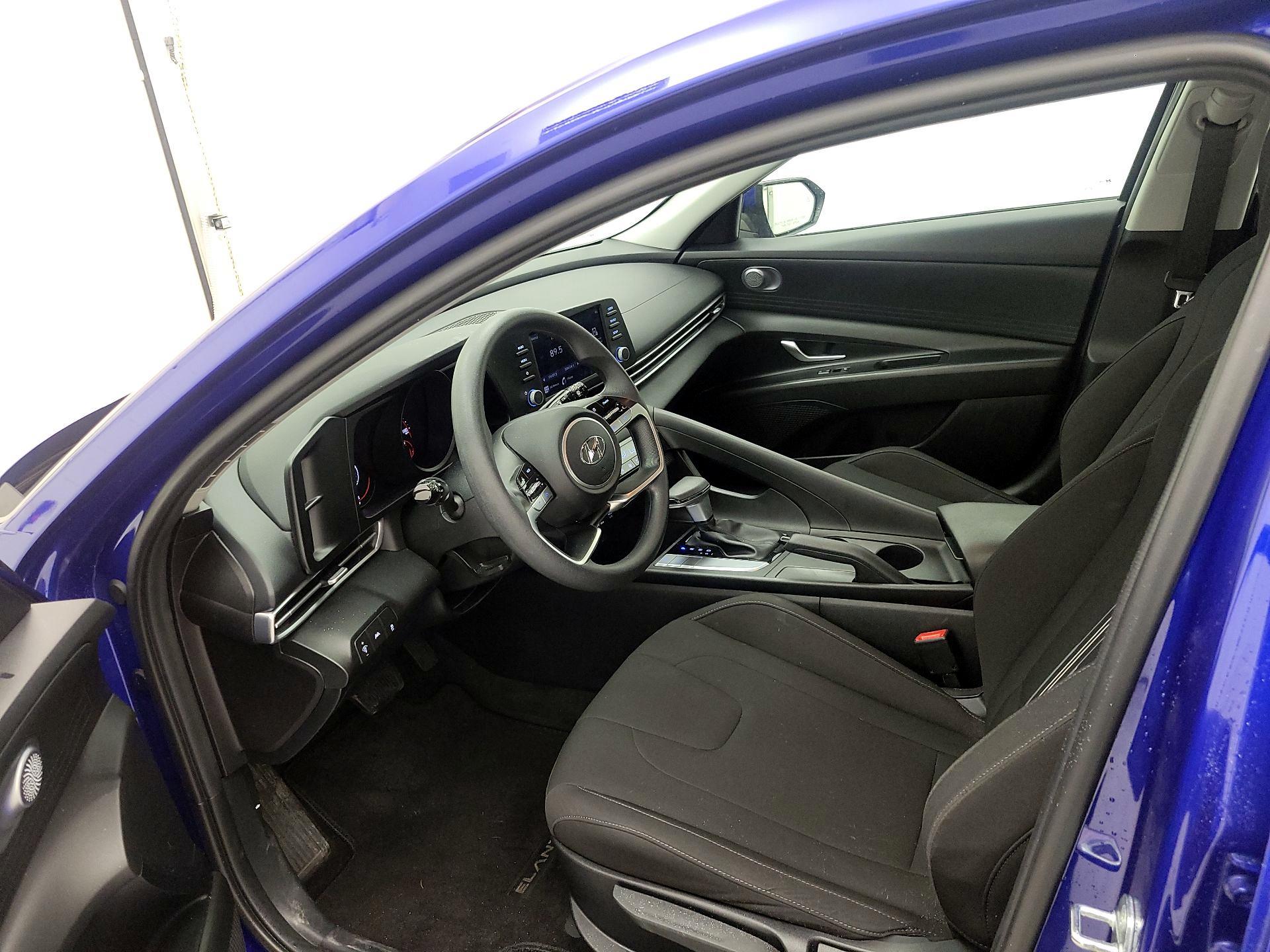 Thumbnail: 2023 Hyundai Elantra - 11