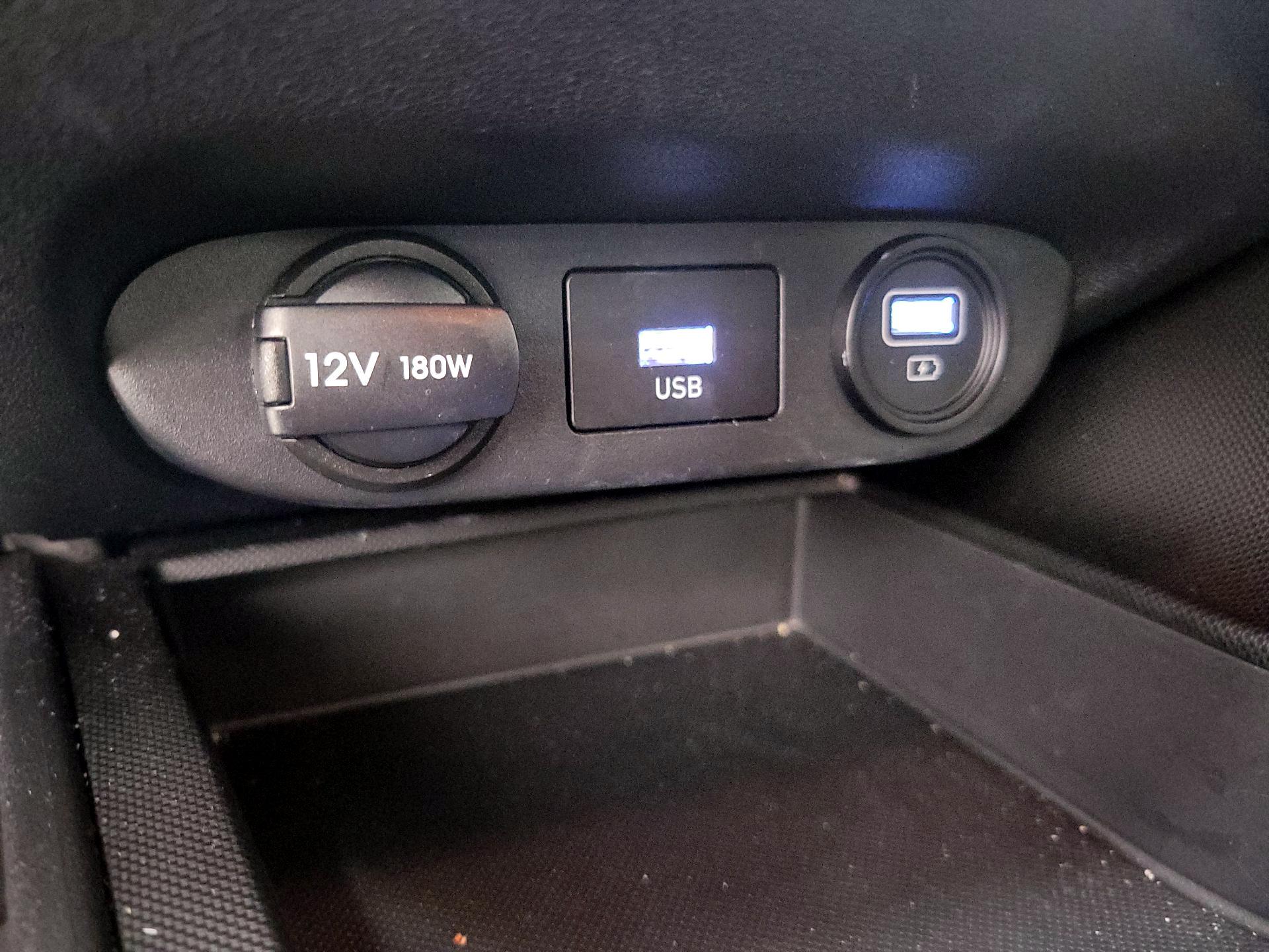 Thumbnail: 2023 Hyundai Elantra - 18