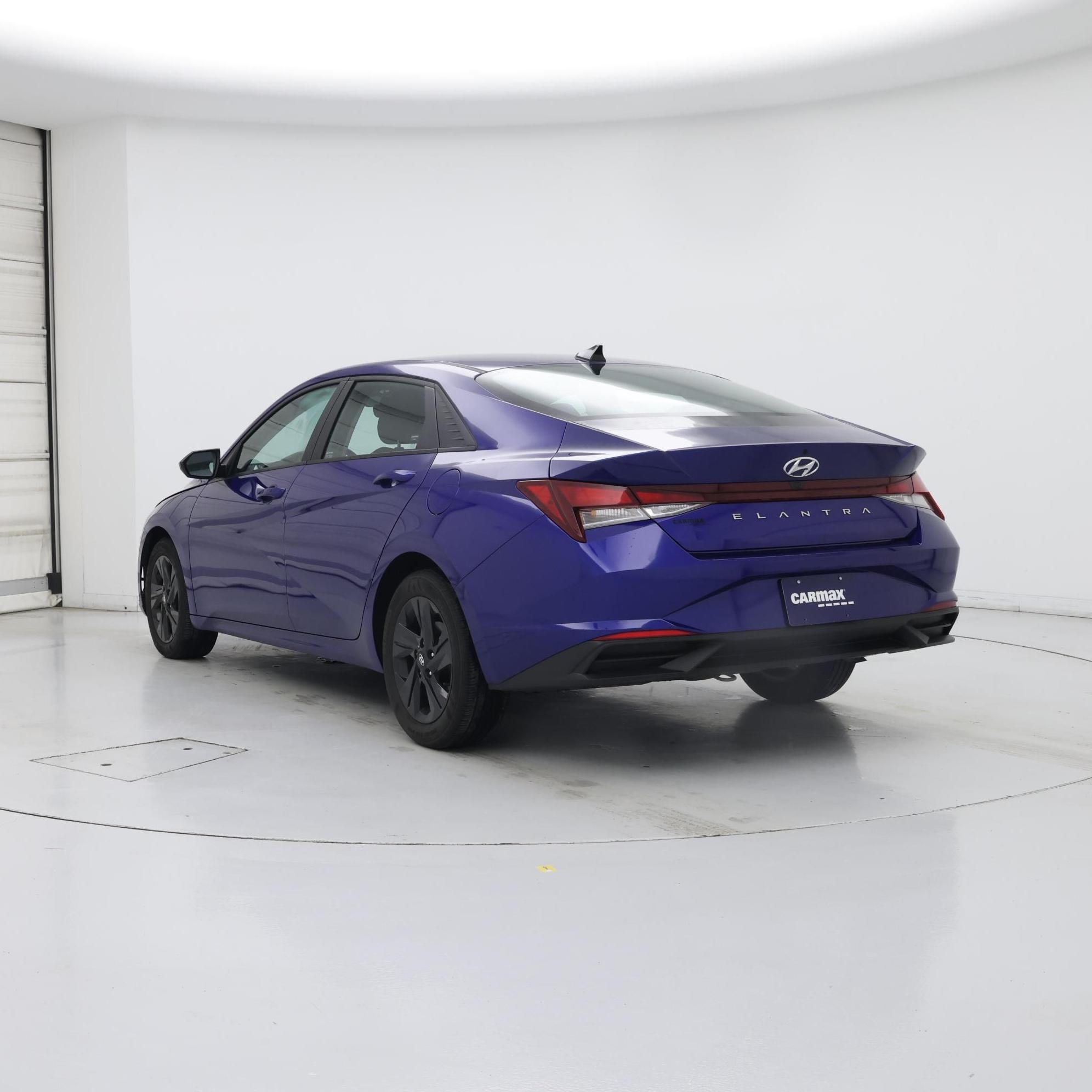 Thumbnail: 2023 Hyundai Elantra - 2