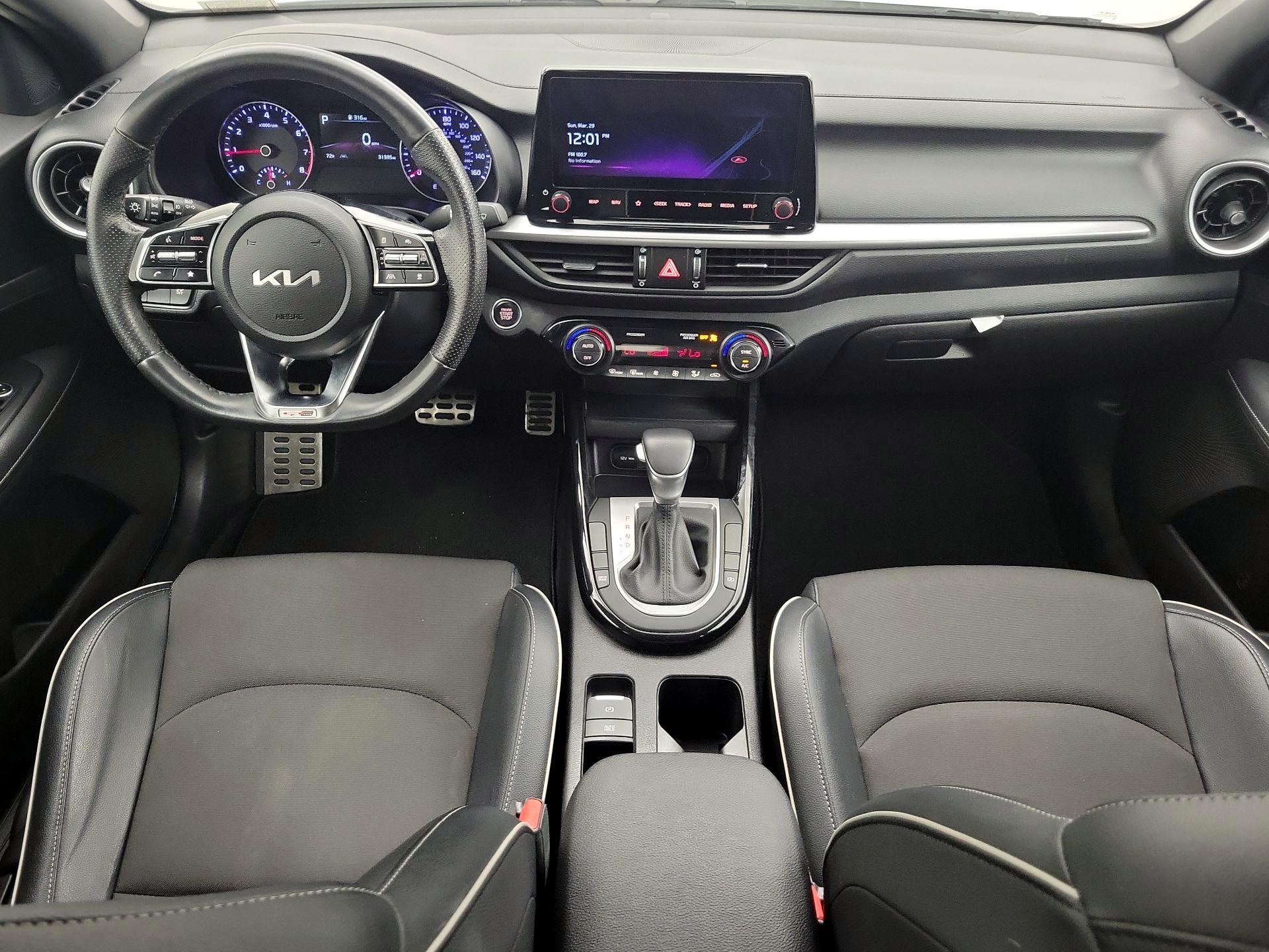 Thumbnail: 2023 Kia Forte - 9