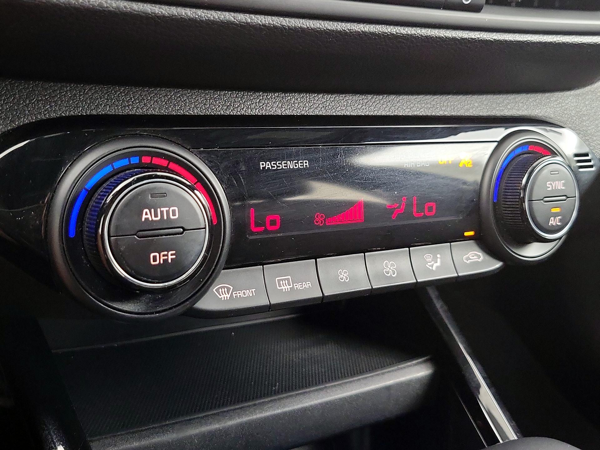 Thumbnail: 2023 Kia Forte - 17