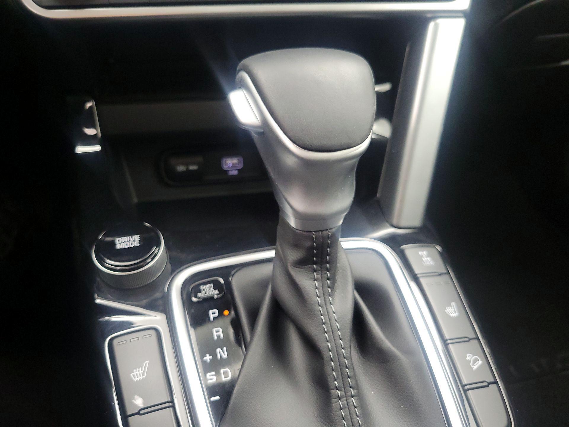 Thumbnail: 2023 Kia Seltos - 18