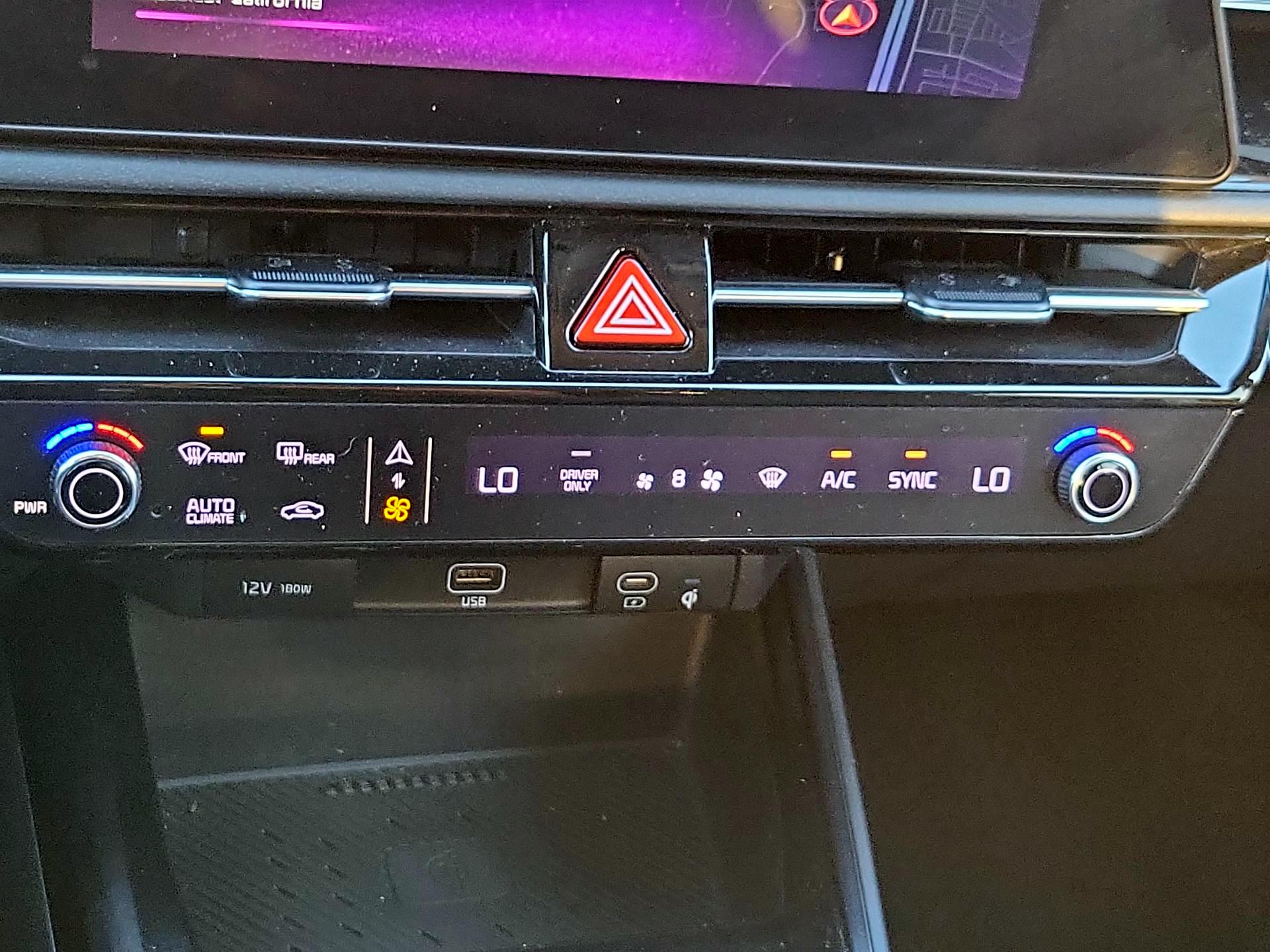 Thumbnail: 2023 Kia Niro - 17