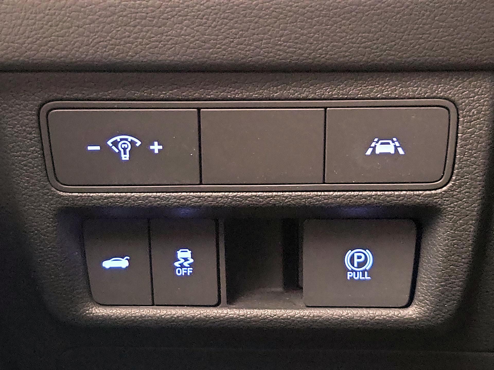 Thumbnail: 2023 Hyundai Sonata - 13