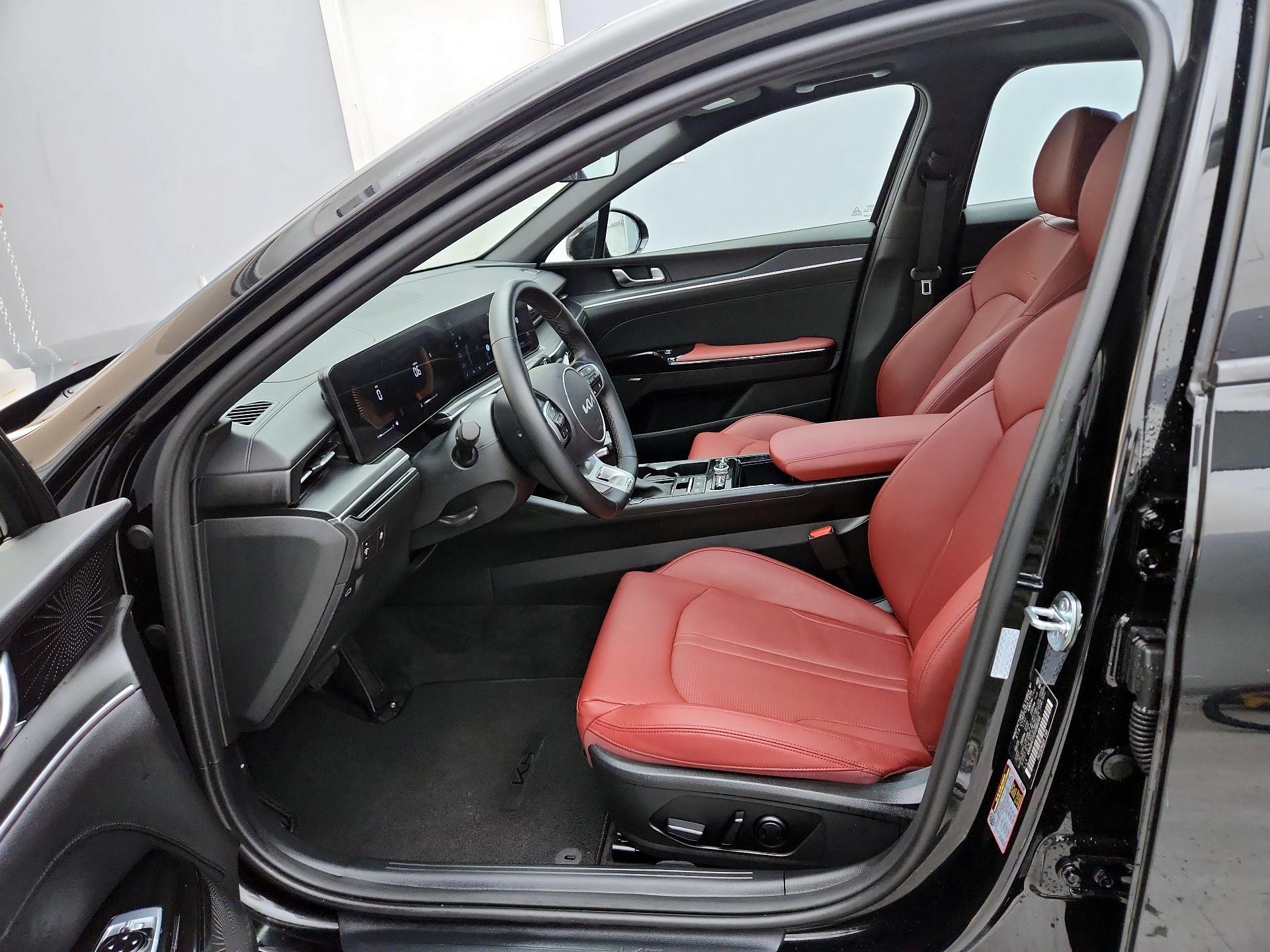 Thumbnail: 2025 Kia K5 - 11