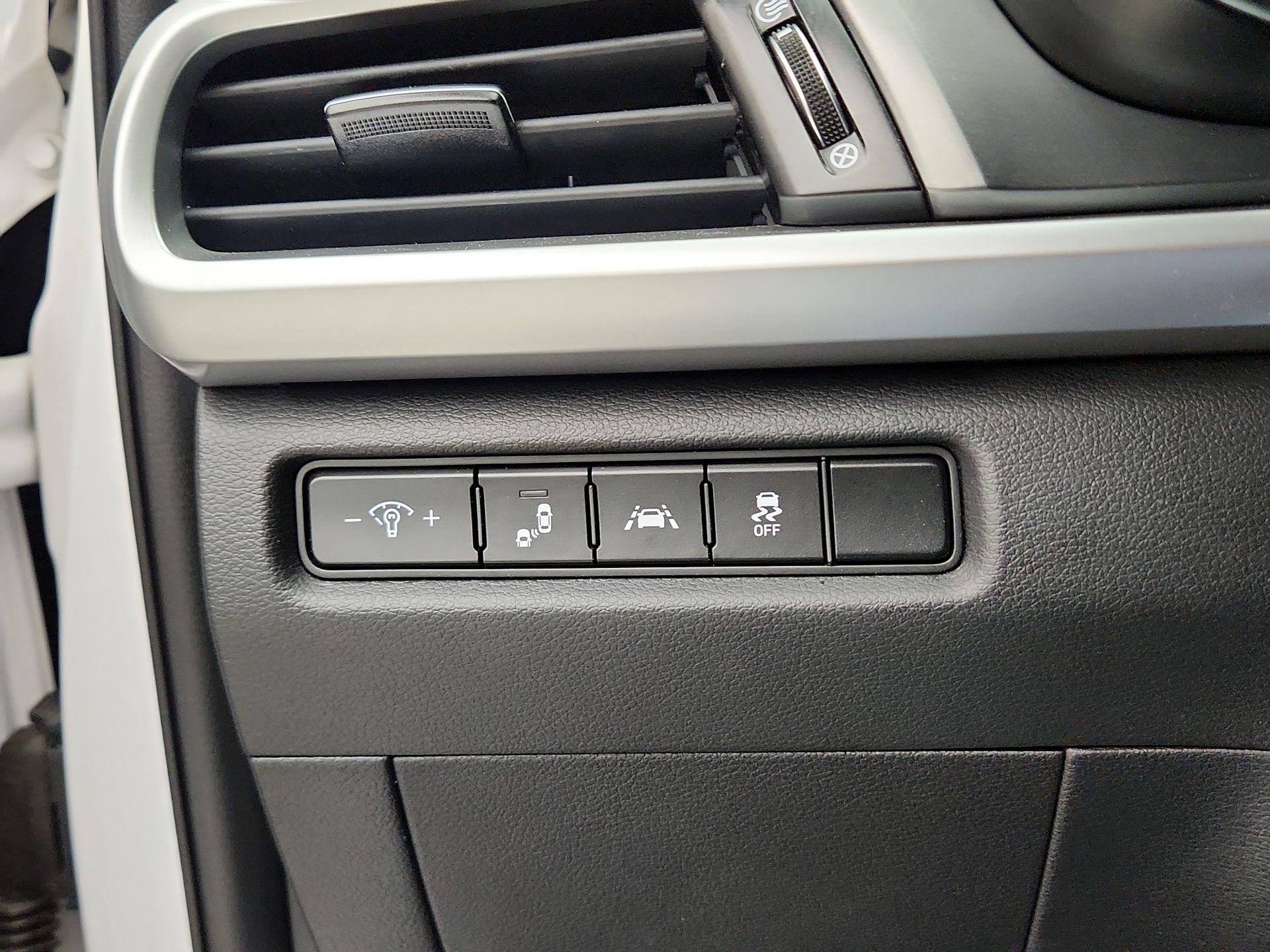 Thumbnail: 2021 Kia Telluride - 13