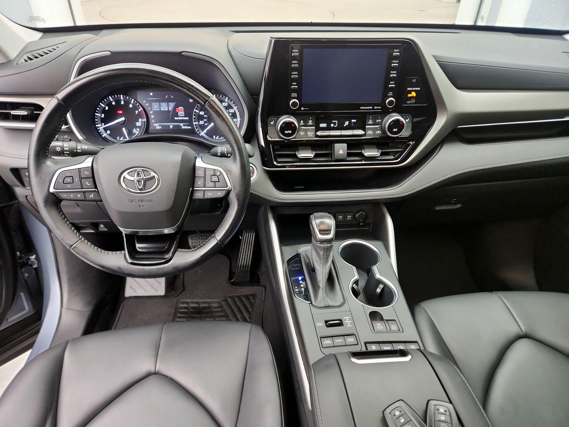 Thumbnail: 2020 Toyota Highlander - 9