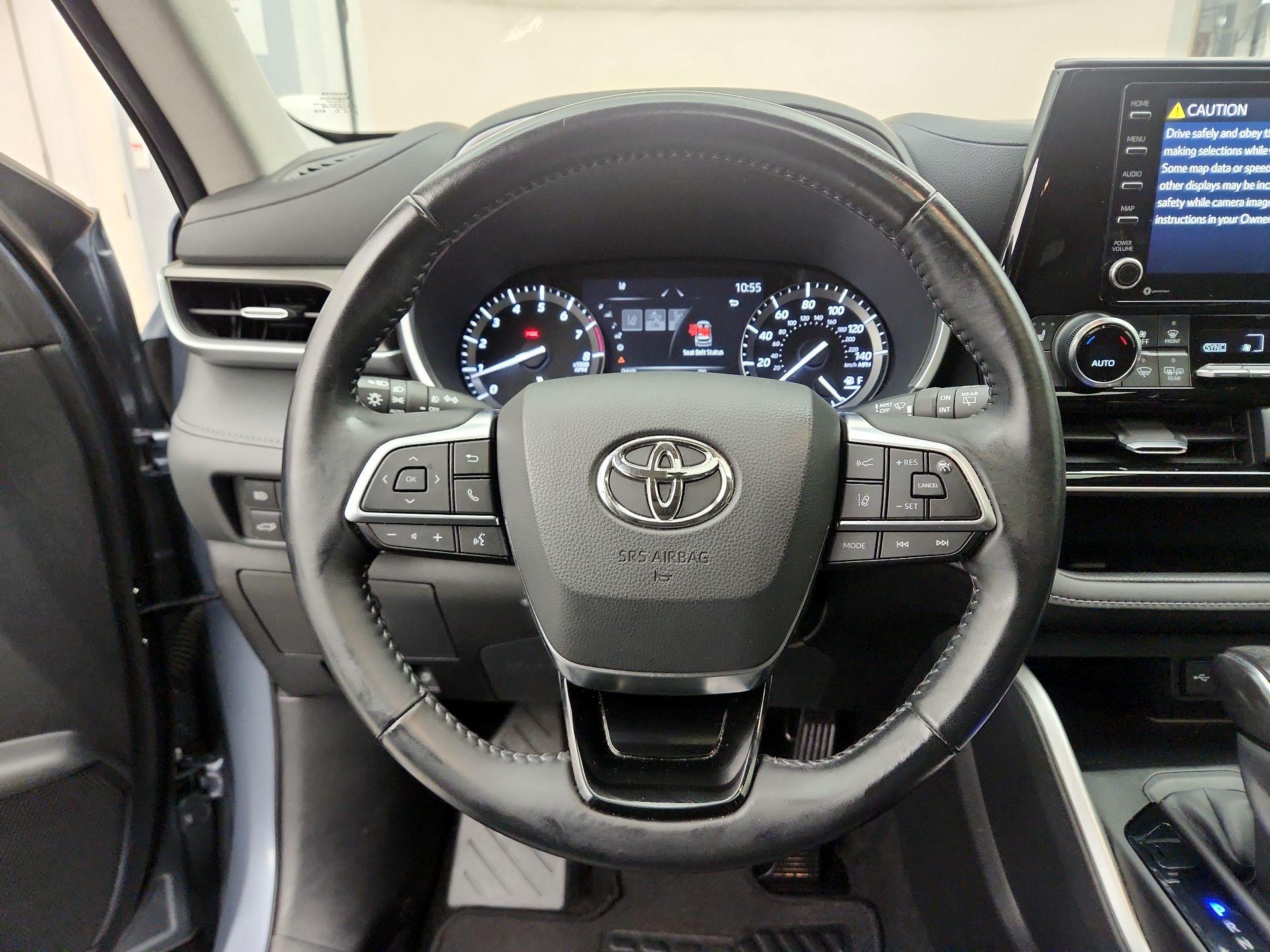 Thumbnail: 2020 Toyota Highlander - 10