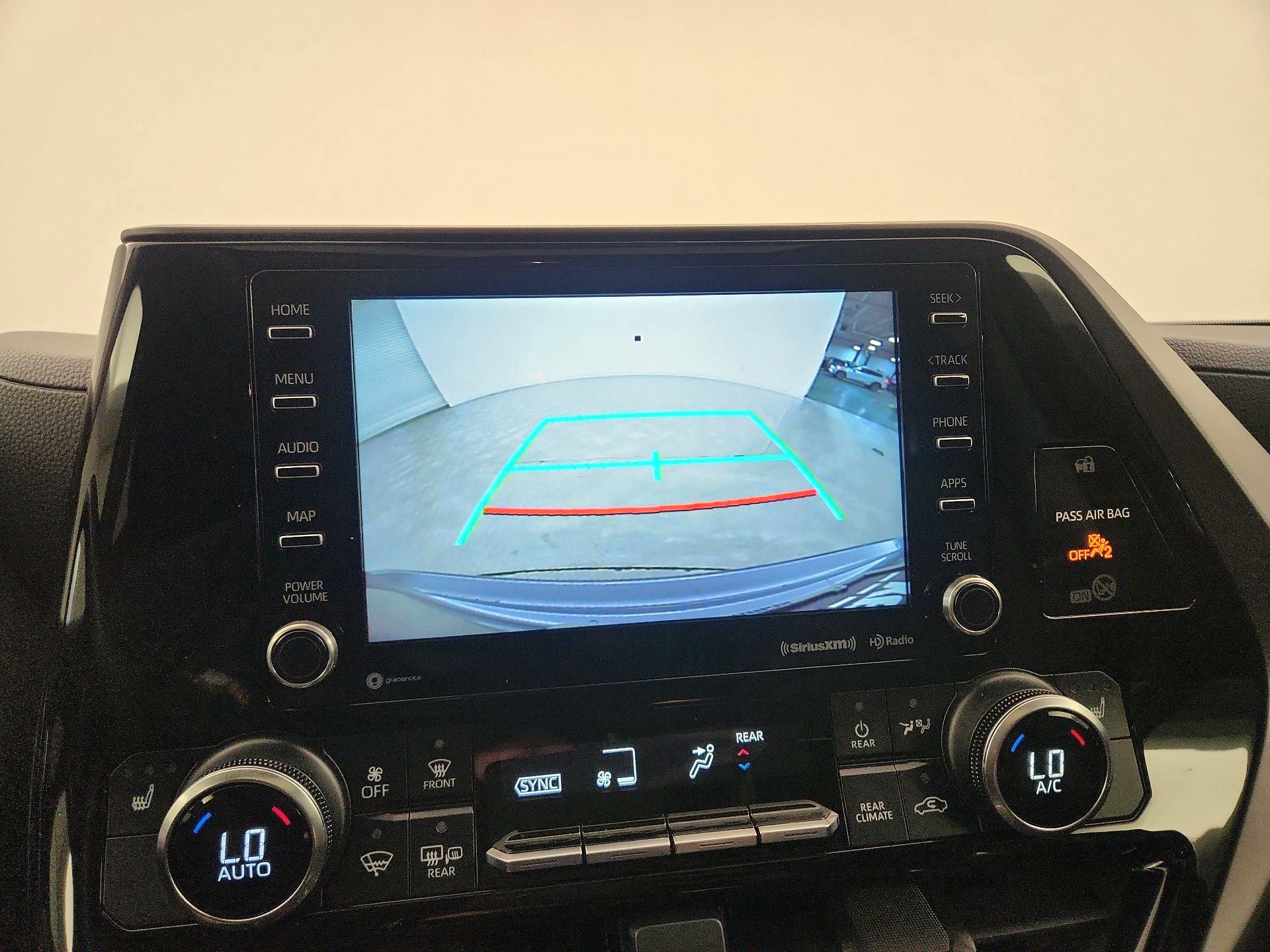 Thumbnail: 2020 Toyota Highlander - 15