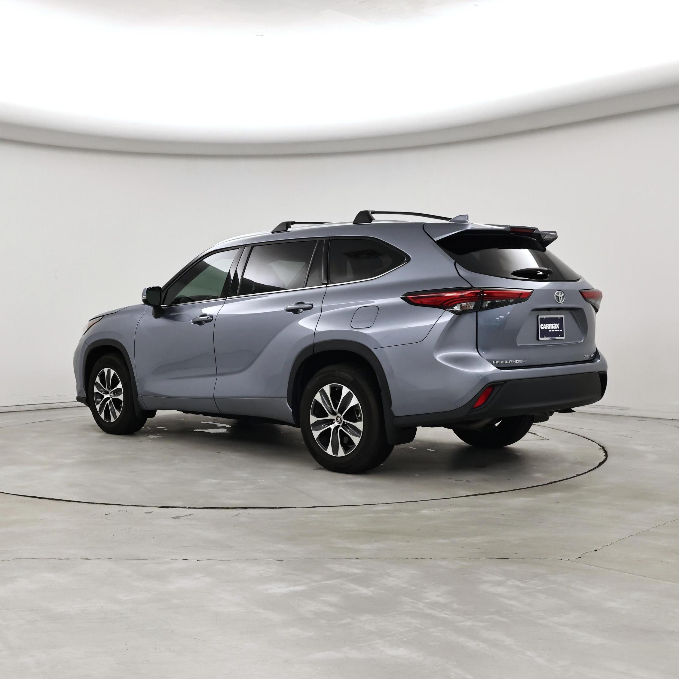 Thumbnail: 2020 Toyota Highlander - 2