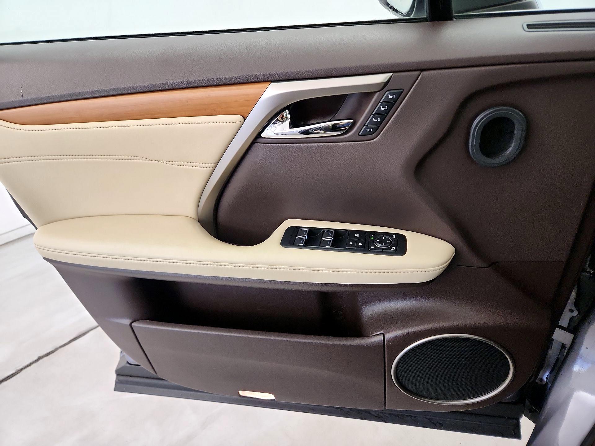 Thumbnail: 2017 Lexus RX - 12