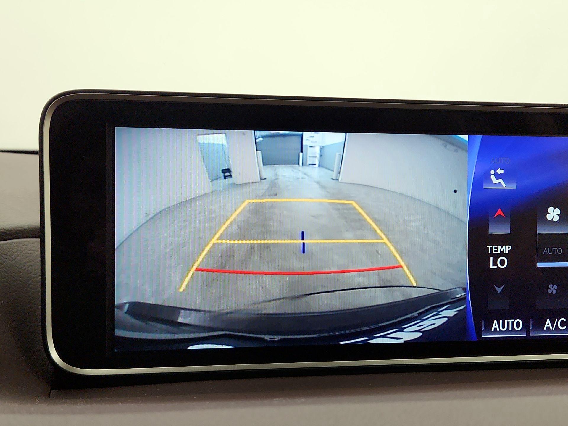 Thumbnail: 2017 Lexus RX - 15