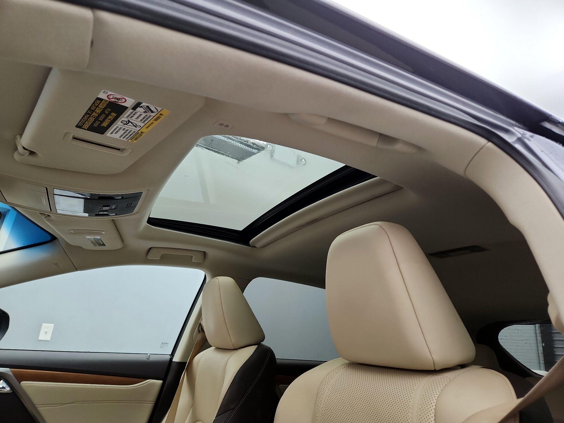 Thumbnail: 2017 Lexus RX - 20