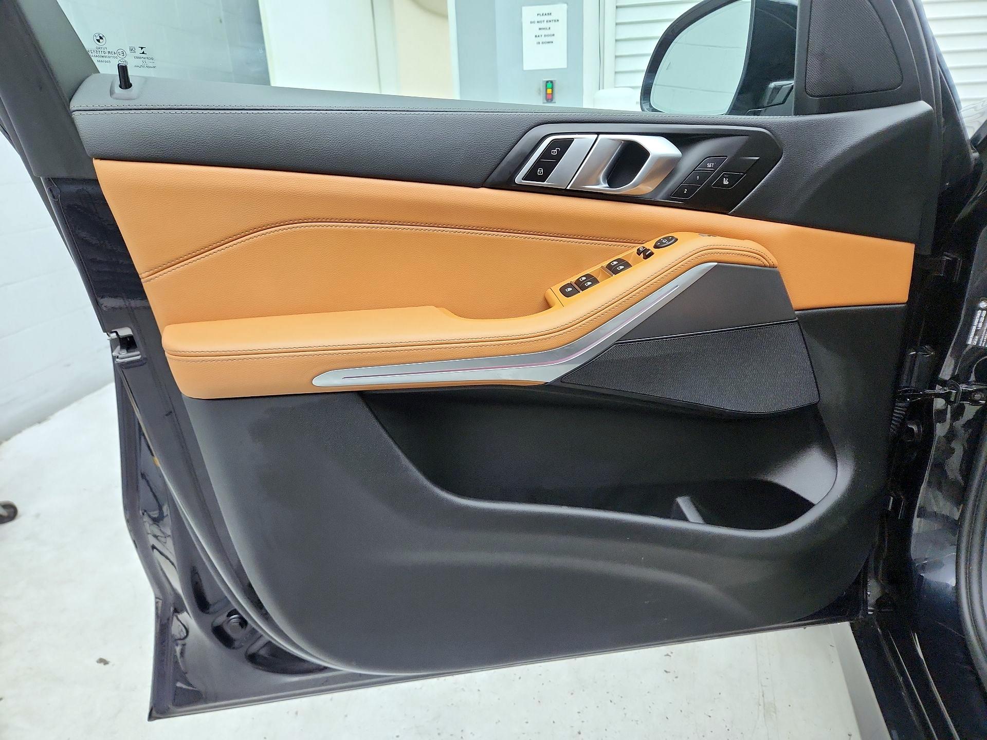 Thumbnail: 2022 BMW X5 - 12