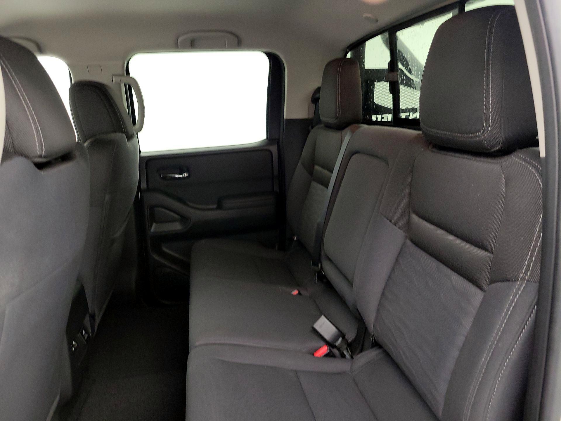 Thumbnail: 2024 Nissan Frontier - 19