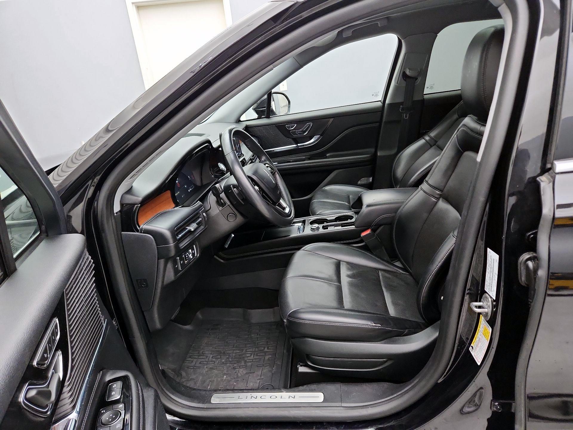 Thumbnail: 2022 Lincoln Corsair - 11