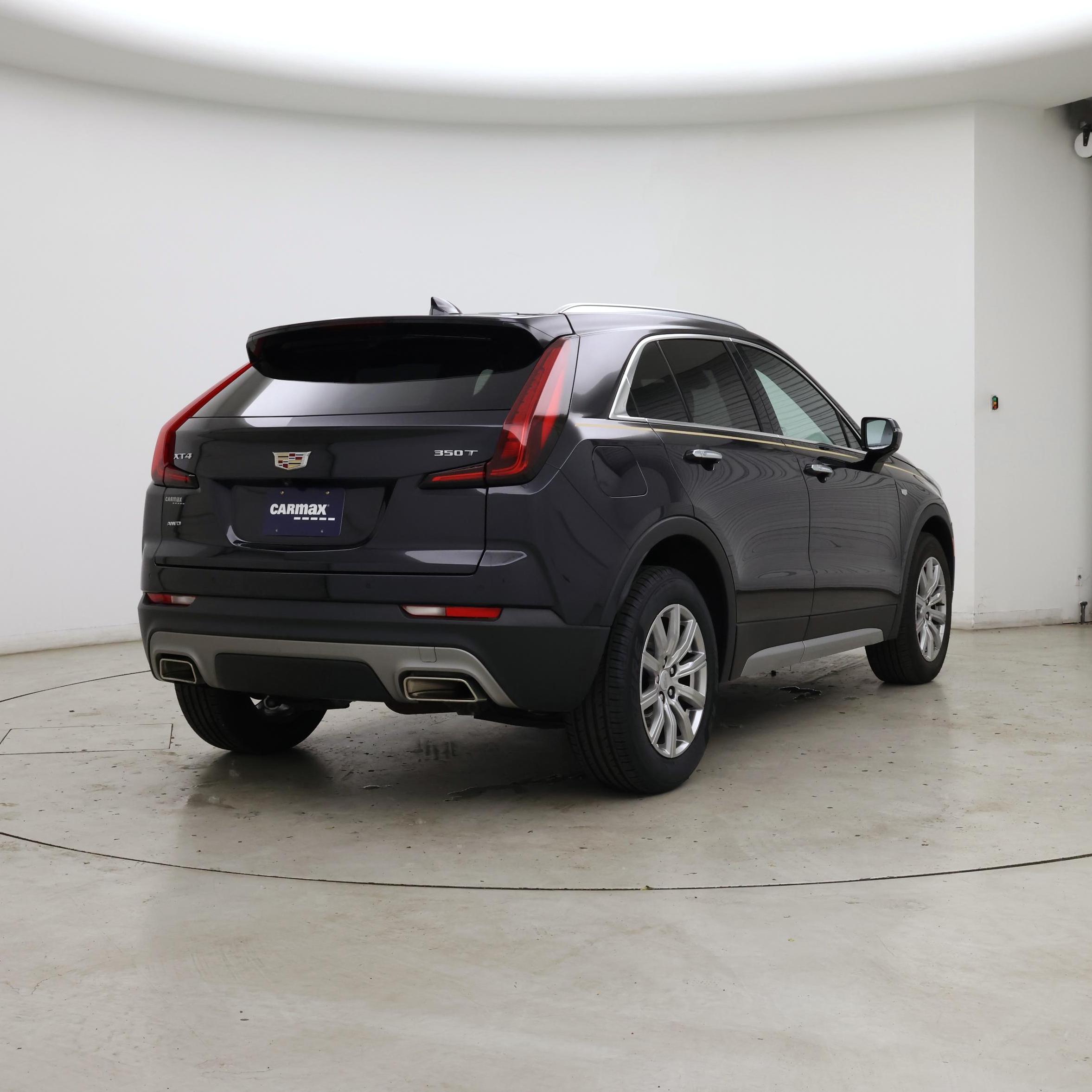 Thumbnail: 2023 Cadillac XT4 - 8