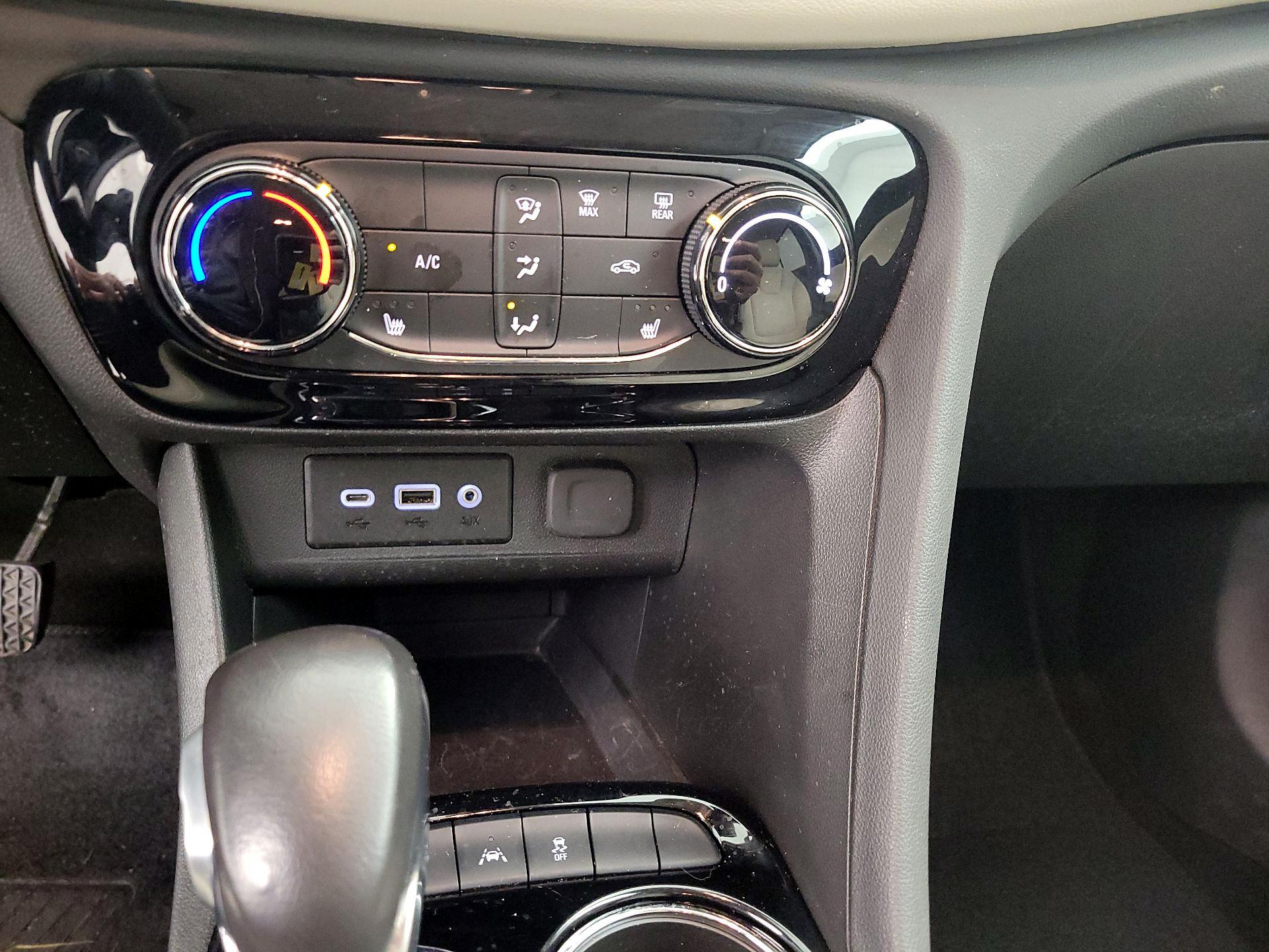 Thumbnail: 2023 Buick Encore GX - 16