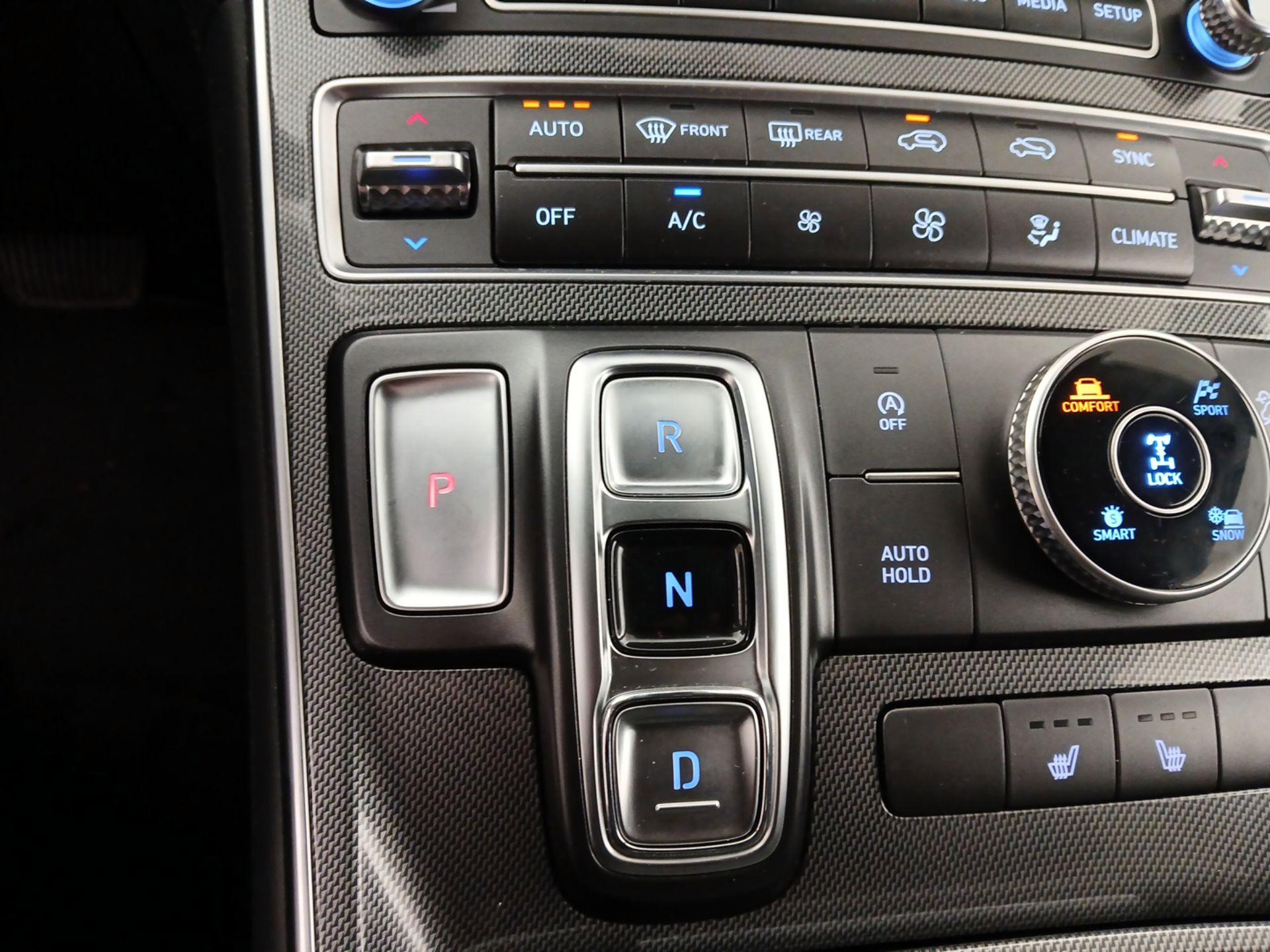 Thumbnail: 2022 Hyundai Santa Fe - 18