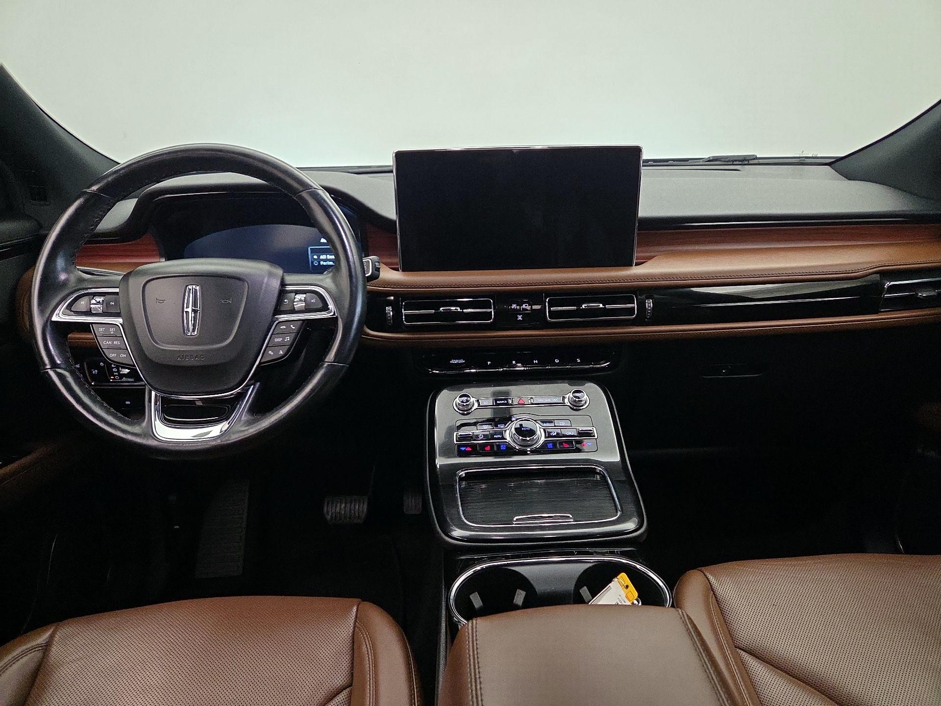 Thumbnail: 2023 Lincoln Nautilus - 9