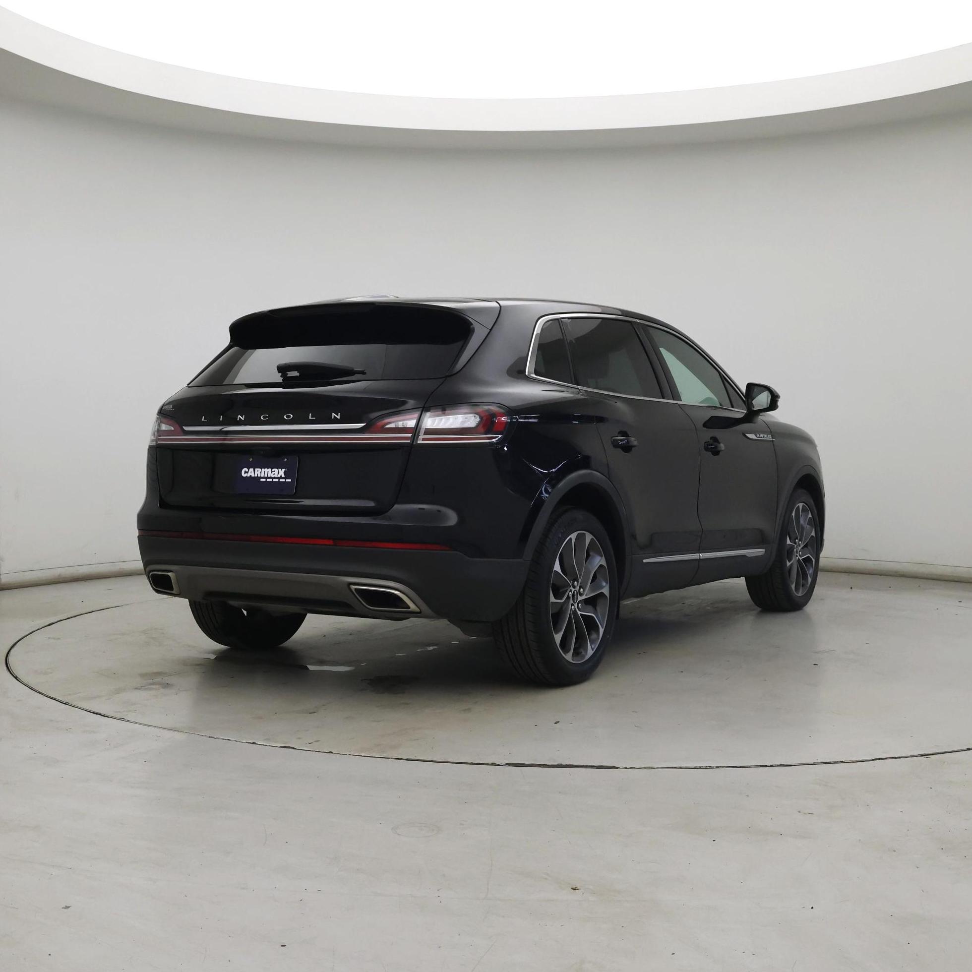 Thumbnail: 2023 Lincoln Nautilus - 8