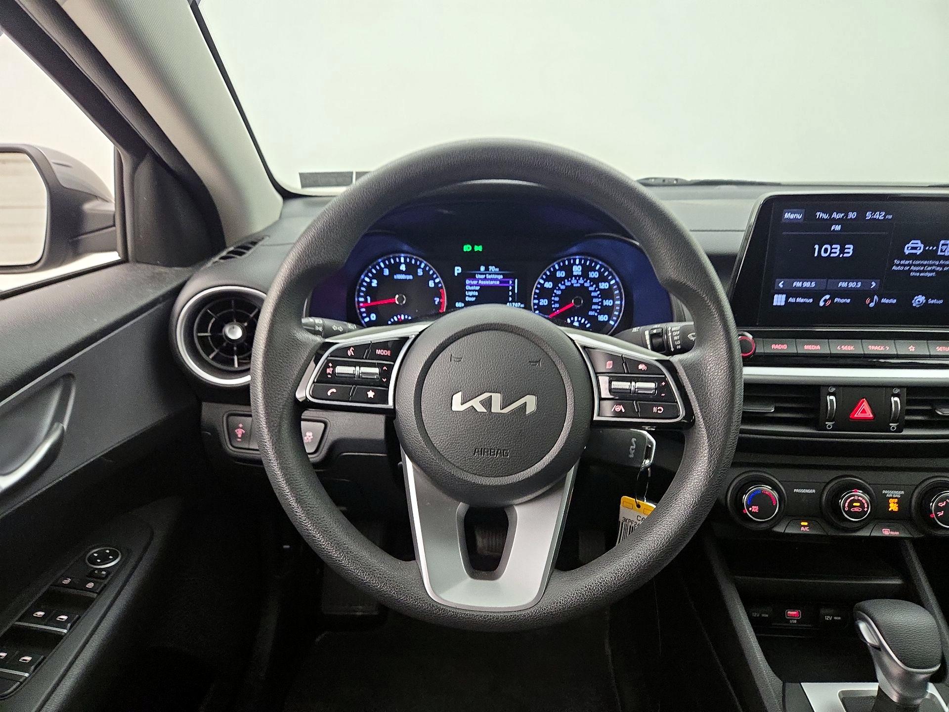 Thumbnail: 2023 Kia Forte - 10
