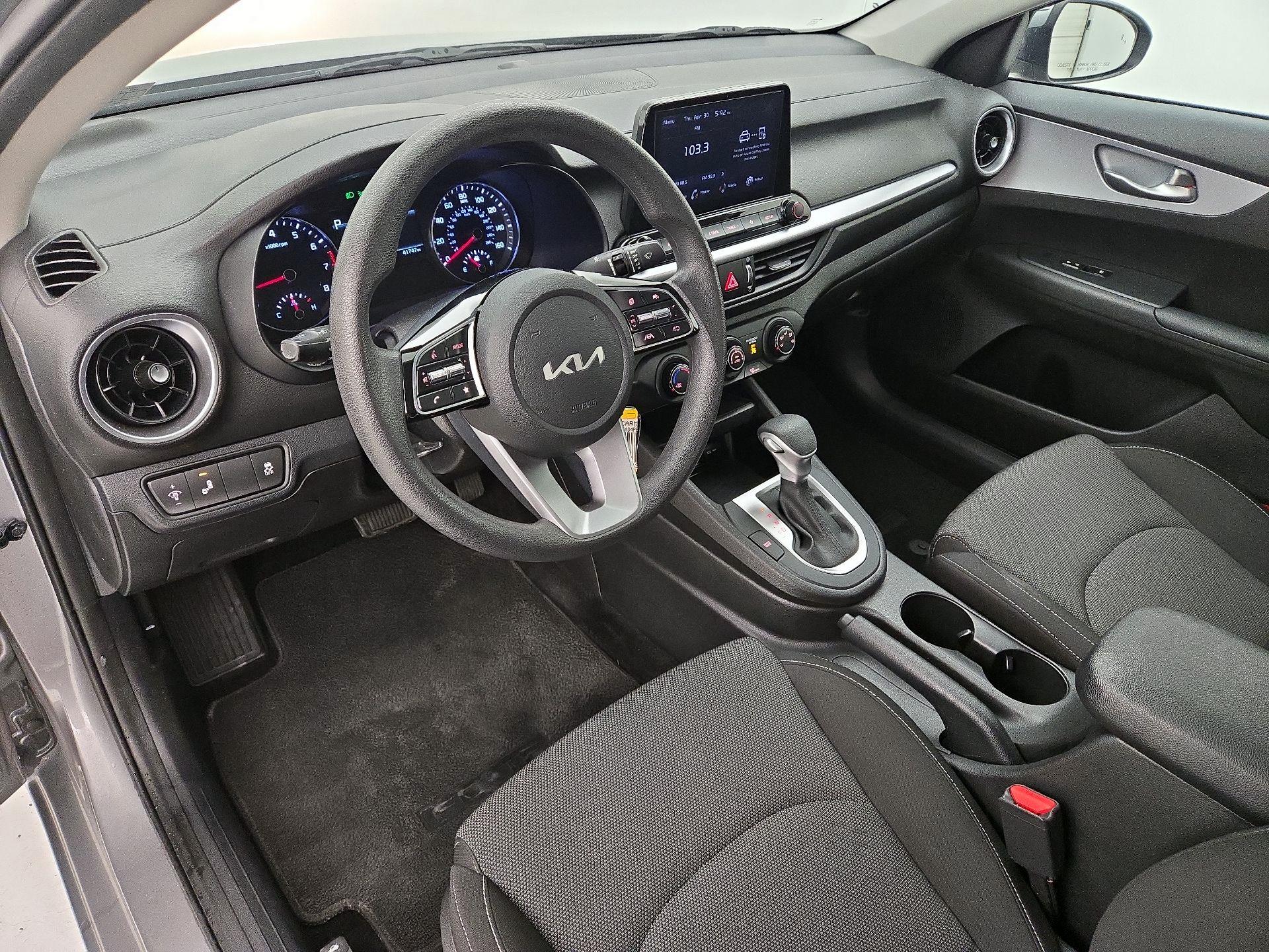 Thumbnail: 2023 Kia Forte - 11