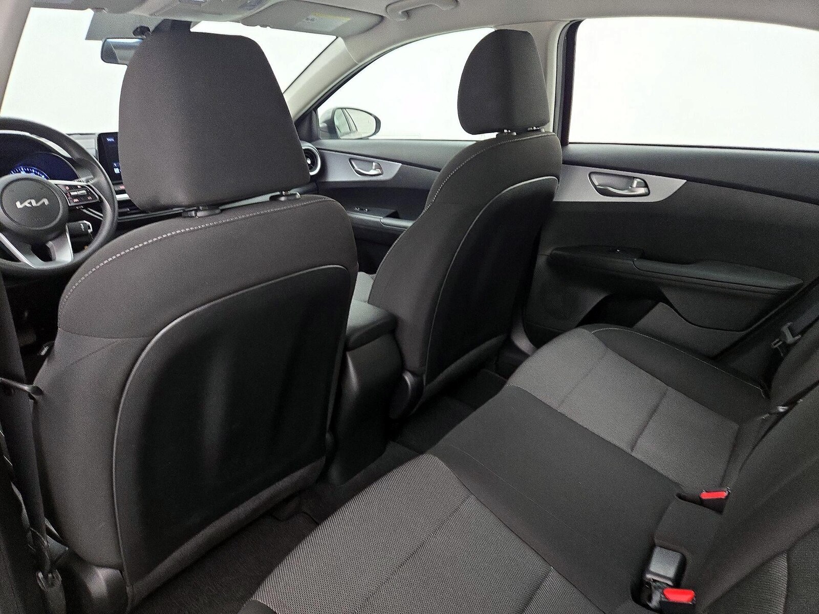 2023 Kia Forte LXS - Photo 20