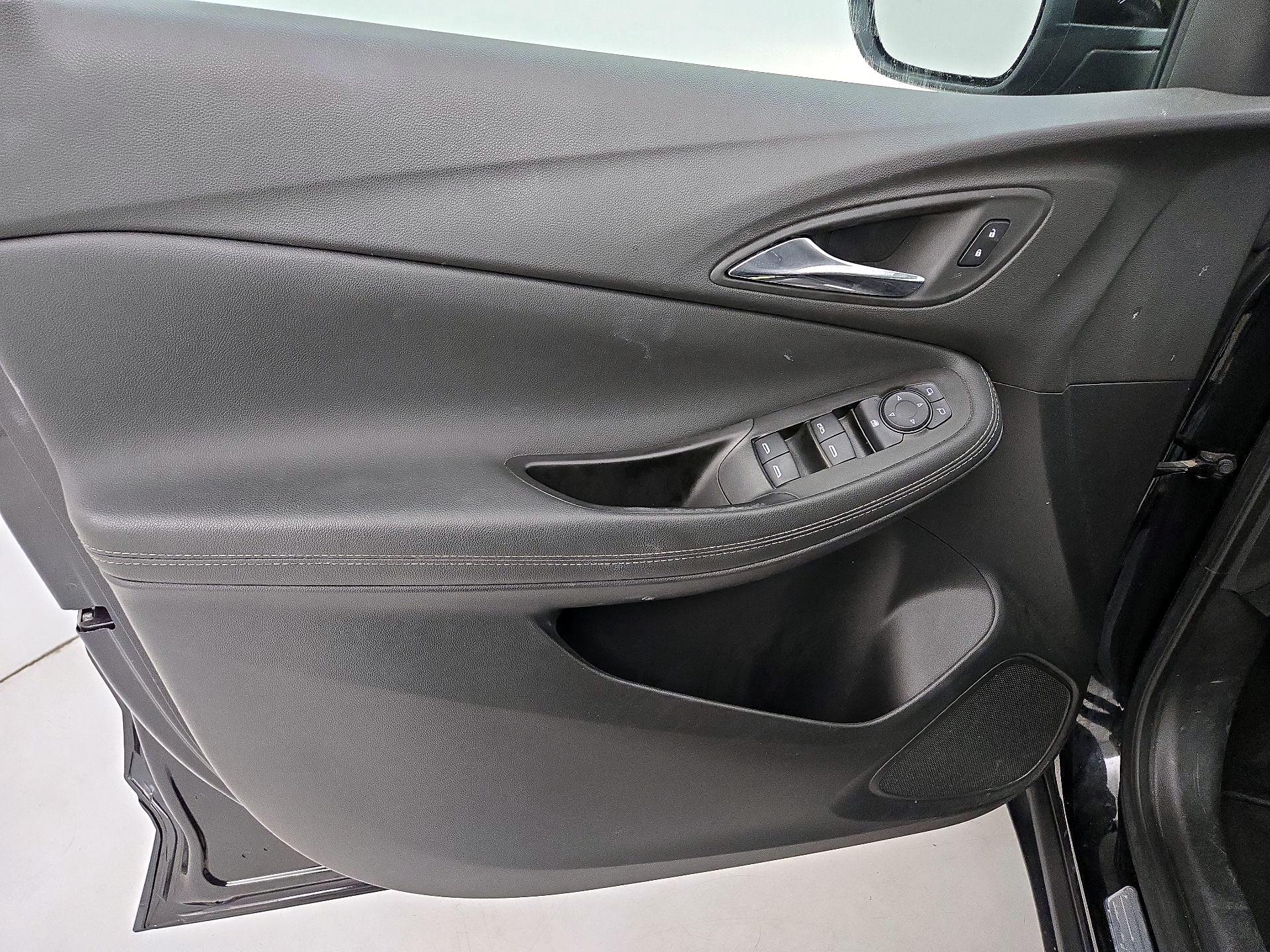 Thumbnail: 2023 Buick Encore GX - 12