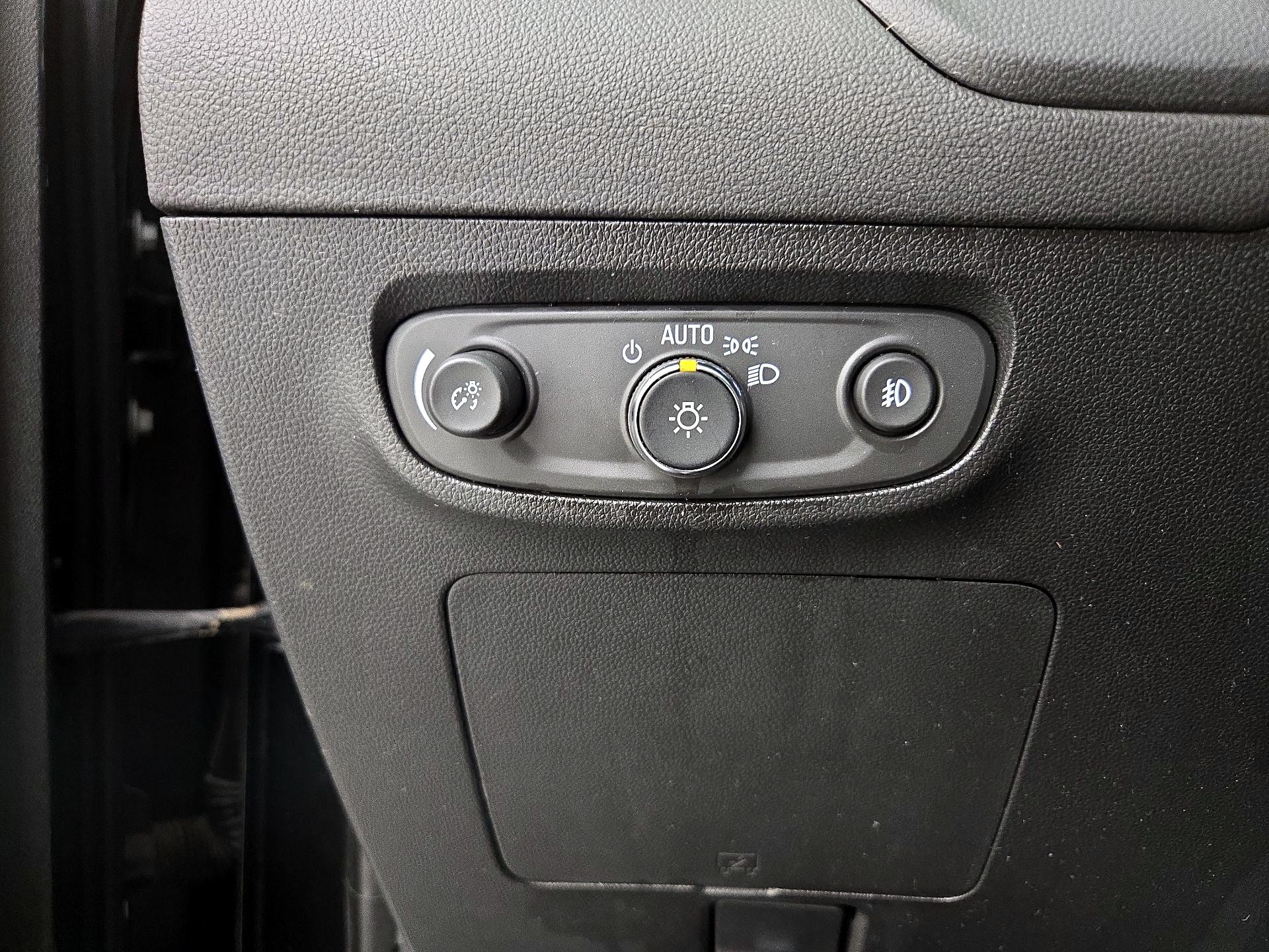 Thumbnail: 2023 Buick Encore GX - 13