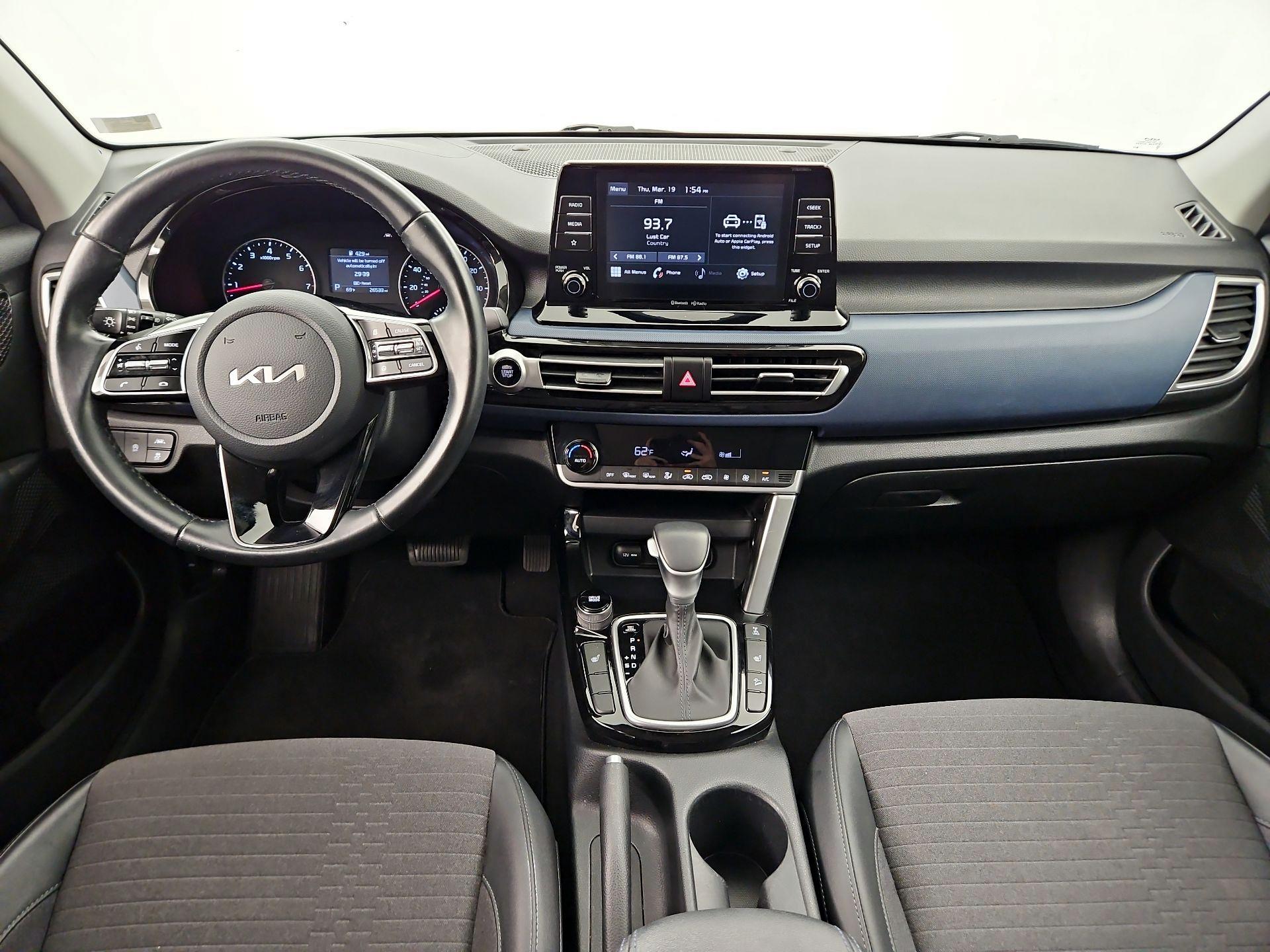 Thumbnail: 2023 Kia Seltos - 9