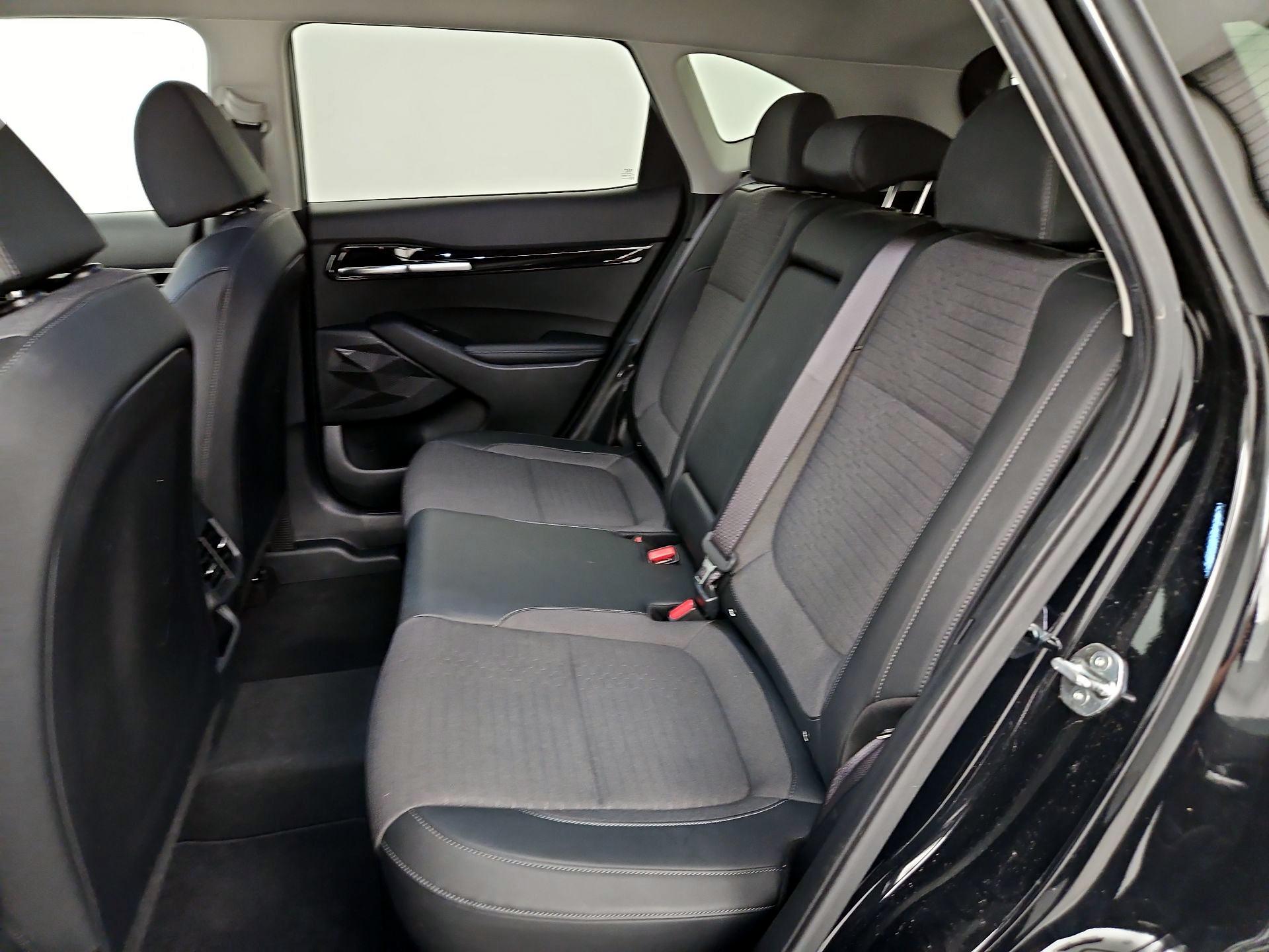 Thumbnail: 2023 Kia Seltos - 19