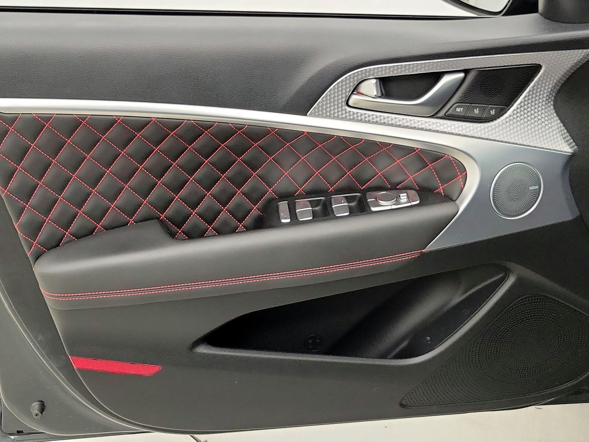 Thumbnail: 2023 Genesis G70 - 12