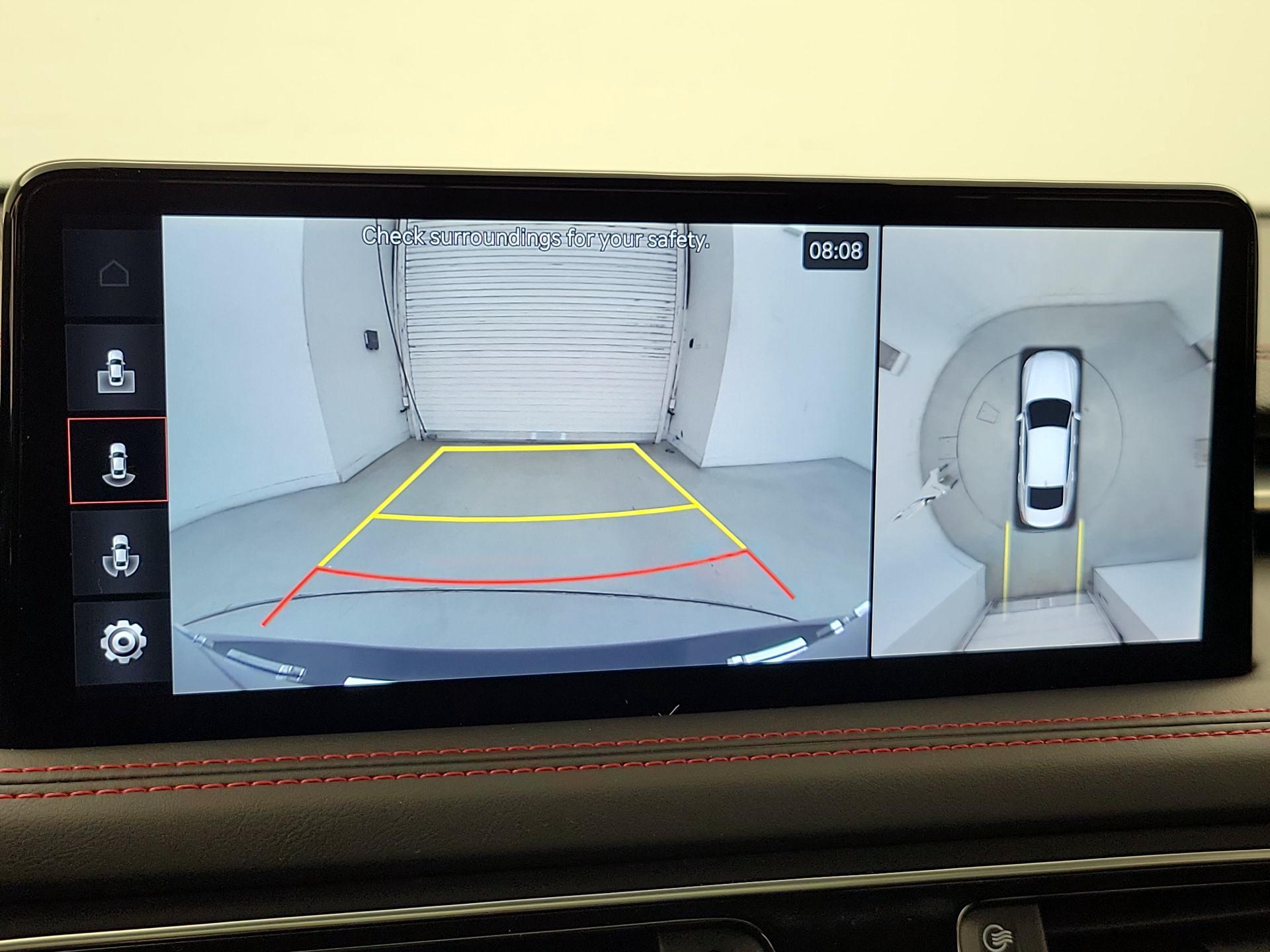 Thumbnail: 2023 Genesis G70 - 15