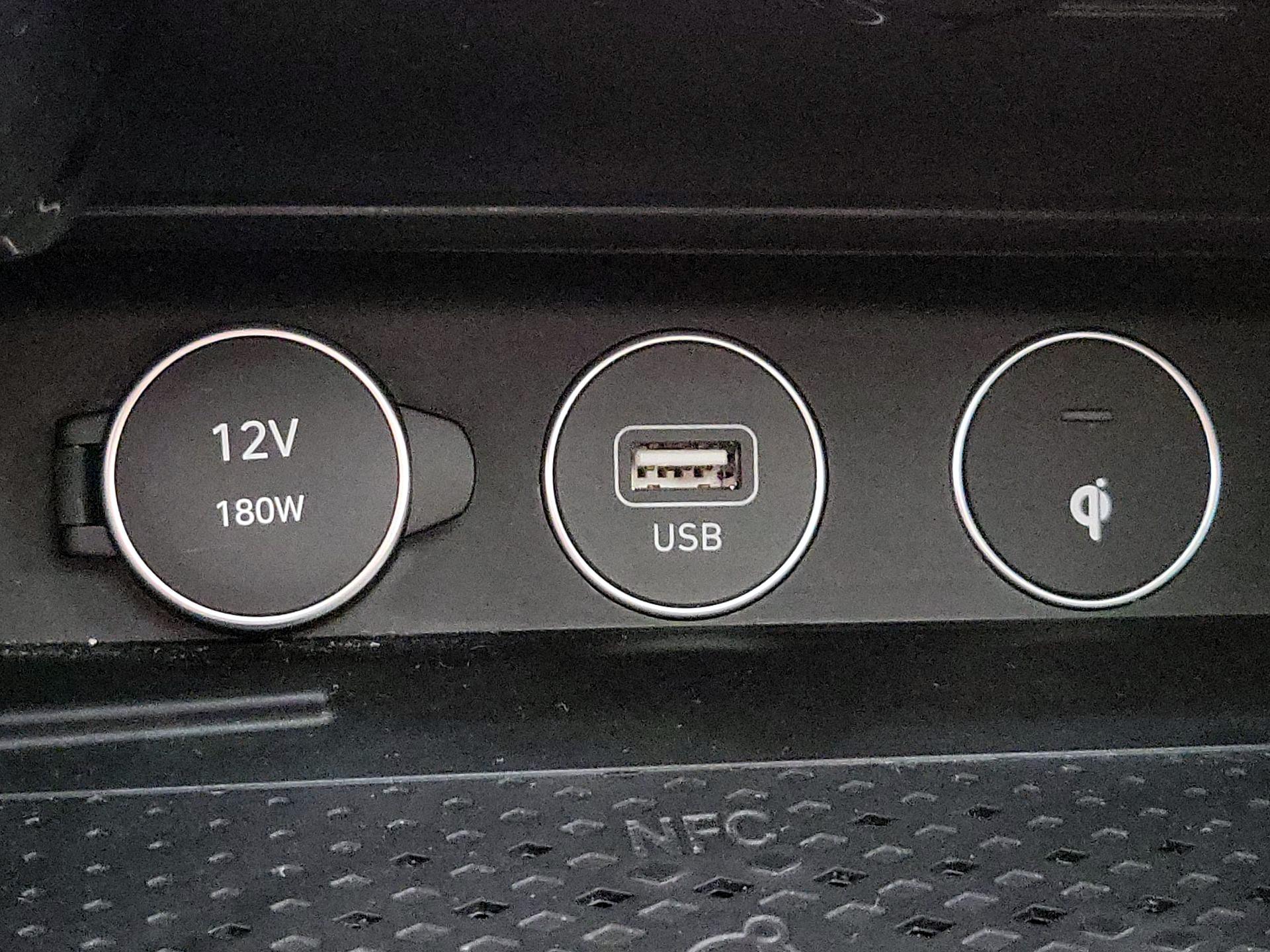 Thumbnail: 2023 Genesis G70 - 19