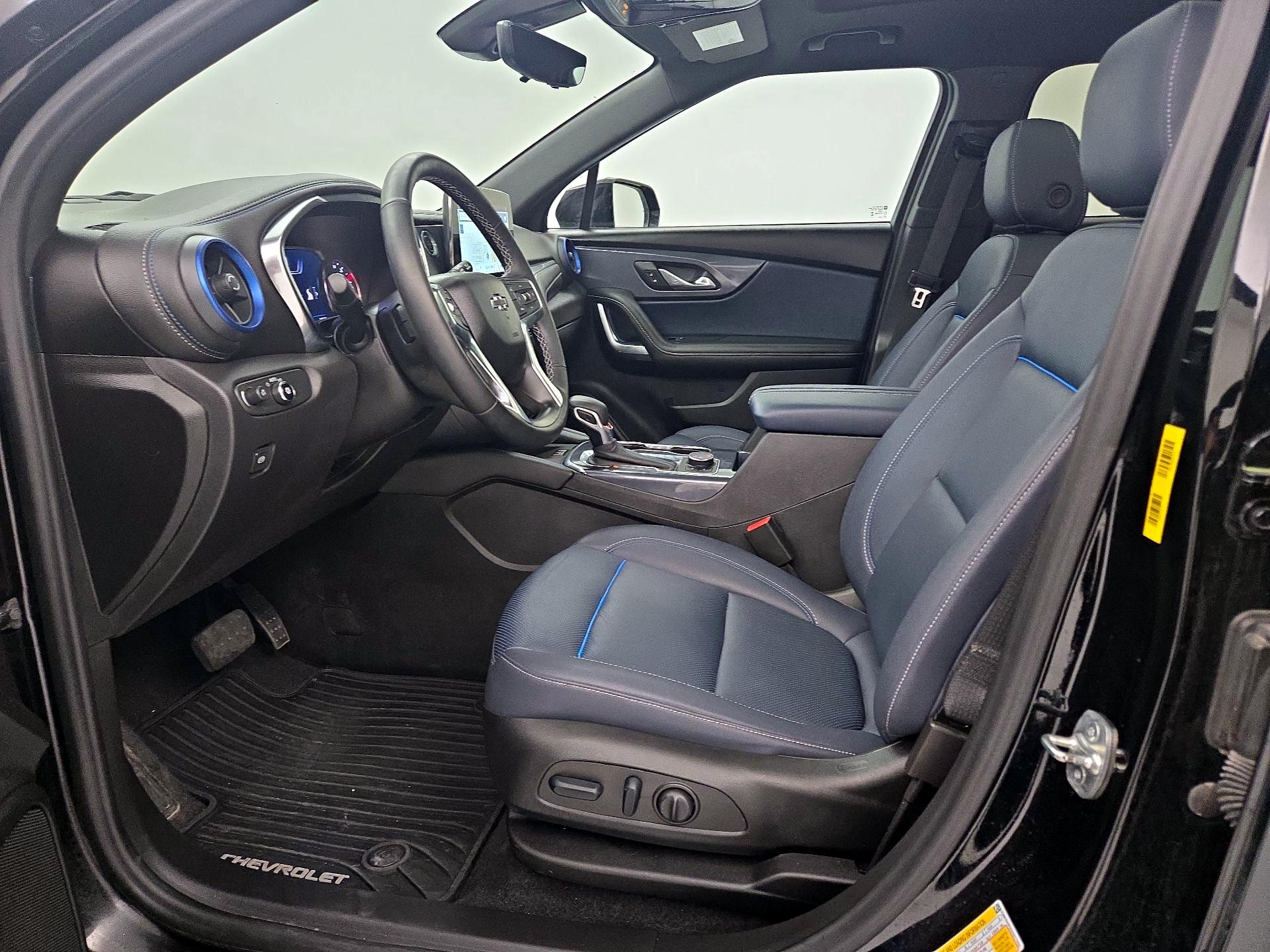 Thumbnail: 2025 Chevrolet Blazer - 11