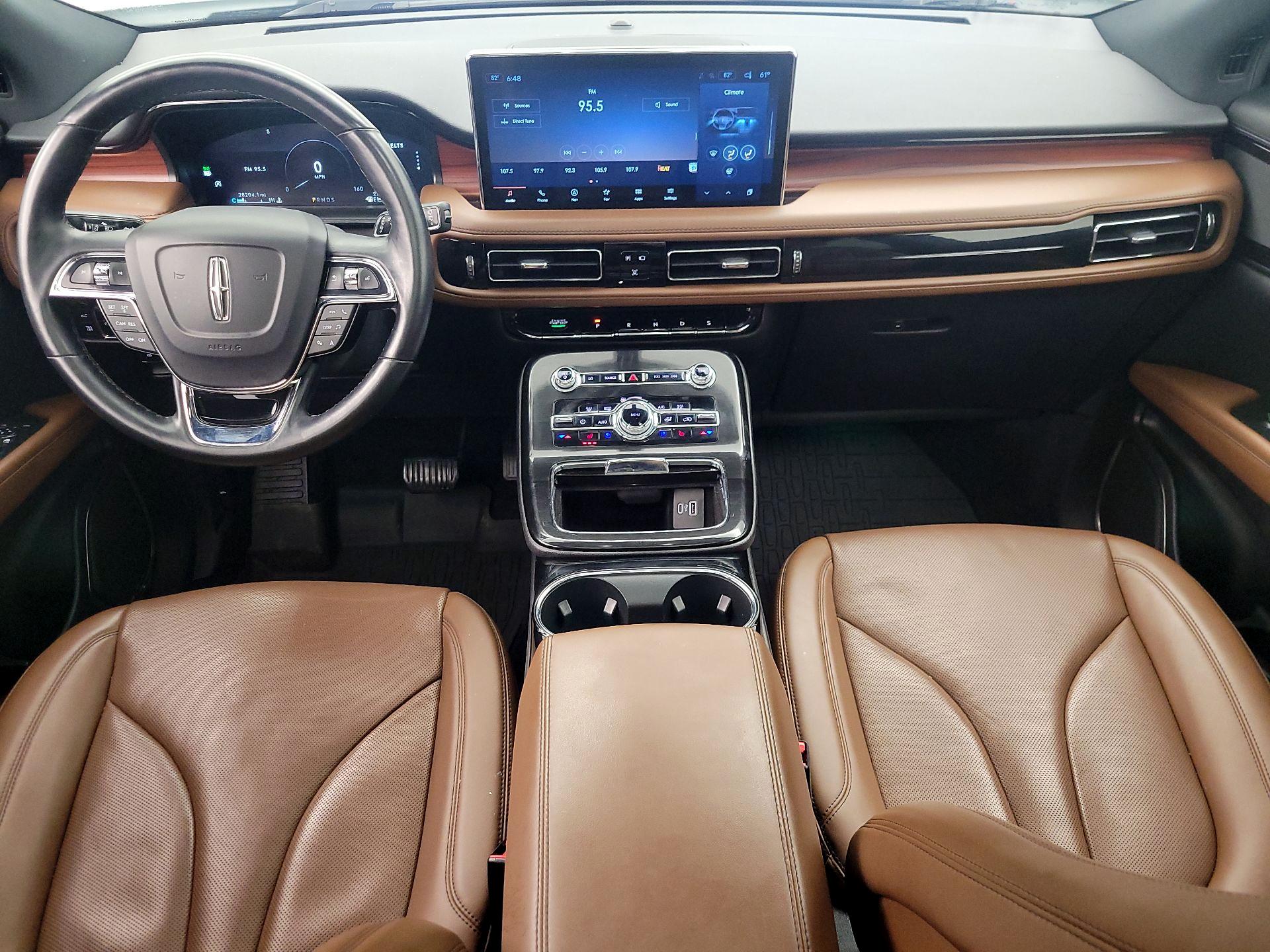 Thumbnail: 2022 Lincoln Nautilus - 9