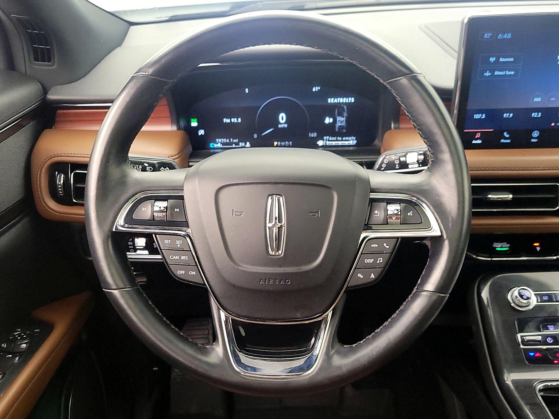 Thumbnail: 2022 Lincoln Nautilus - 10