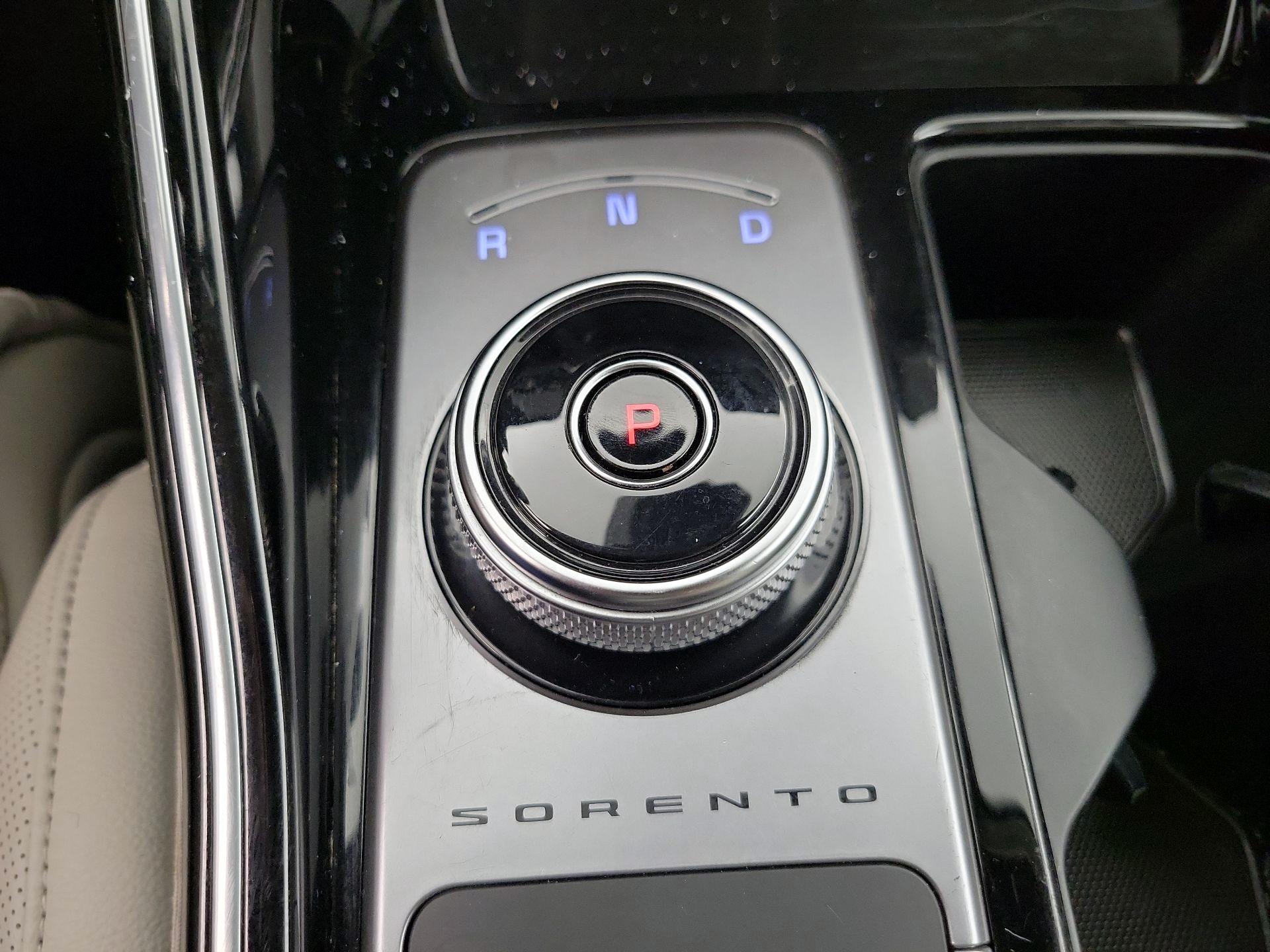 Thumbnail: 2022 Kia Sorento - 18