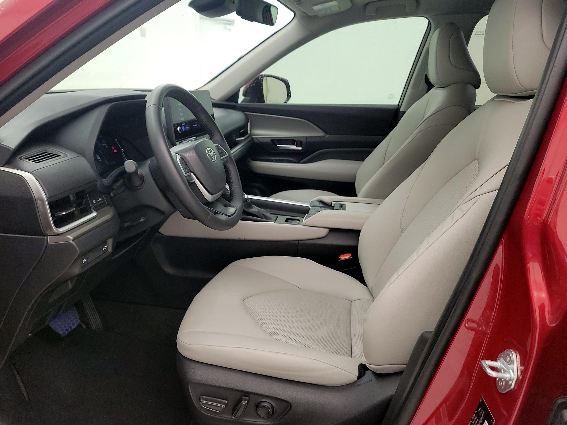 Thumbnail: 2024 Toyota Grand Highlander - 9