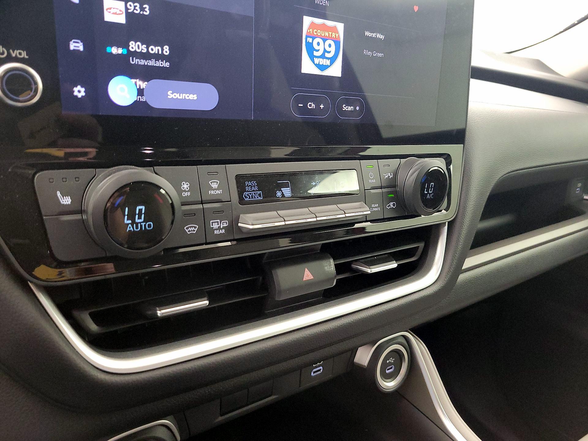 Thumbnail: 2024 Toyota Grand Highlander - 15